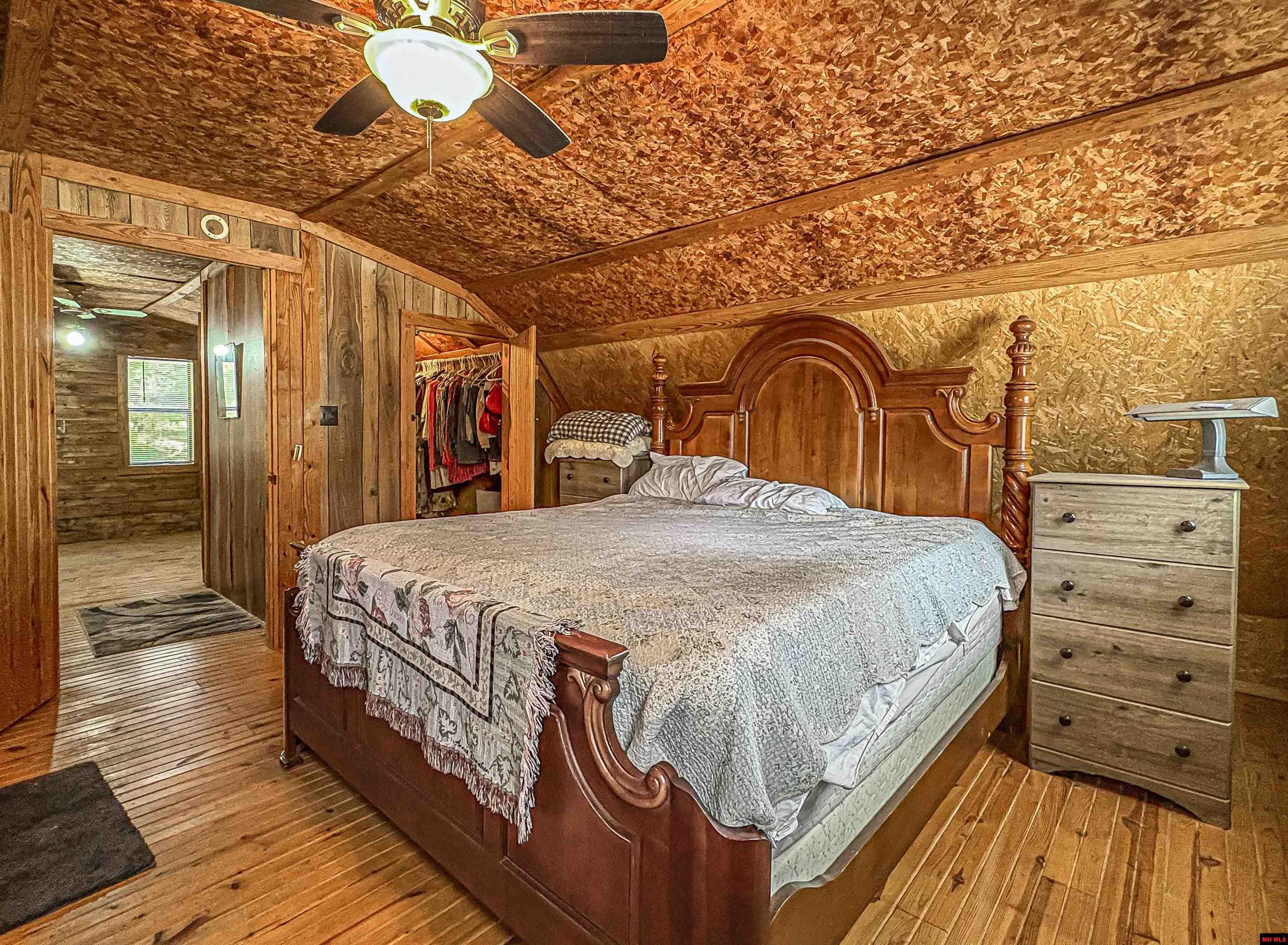 2114 E HWY 206 Yellville, AR 72687