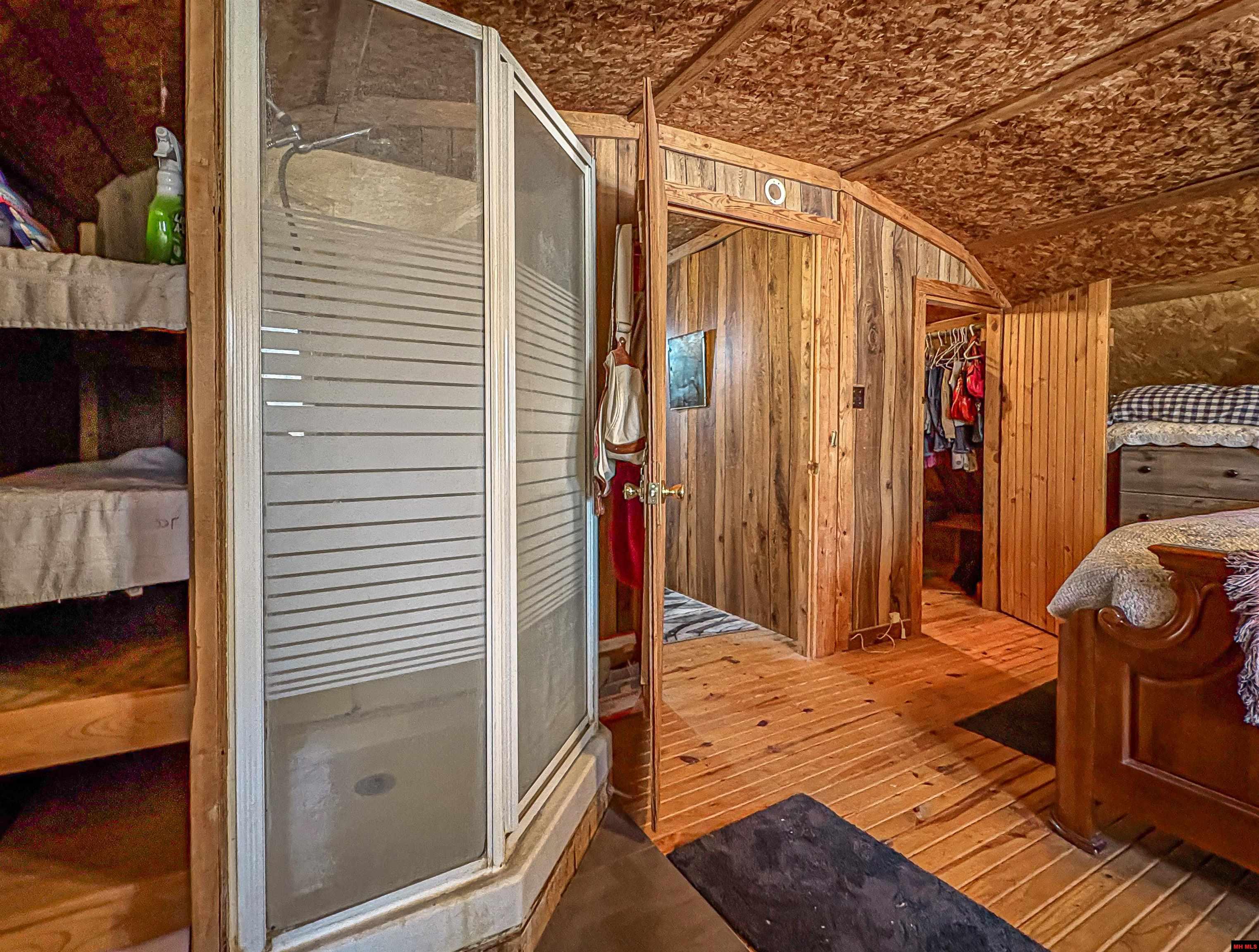 2114 E HWY 206 Yellville, AR 72687