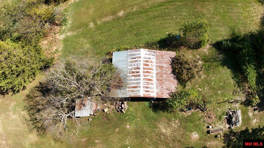 2114 E HWY 206 Yellville, AR 72687