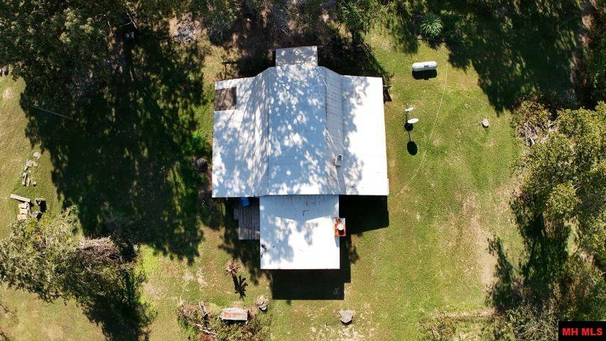 2114 E HWY 206 Yellville, AR 72687