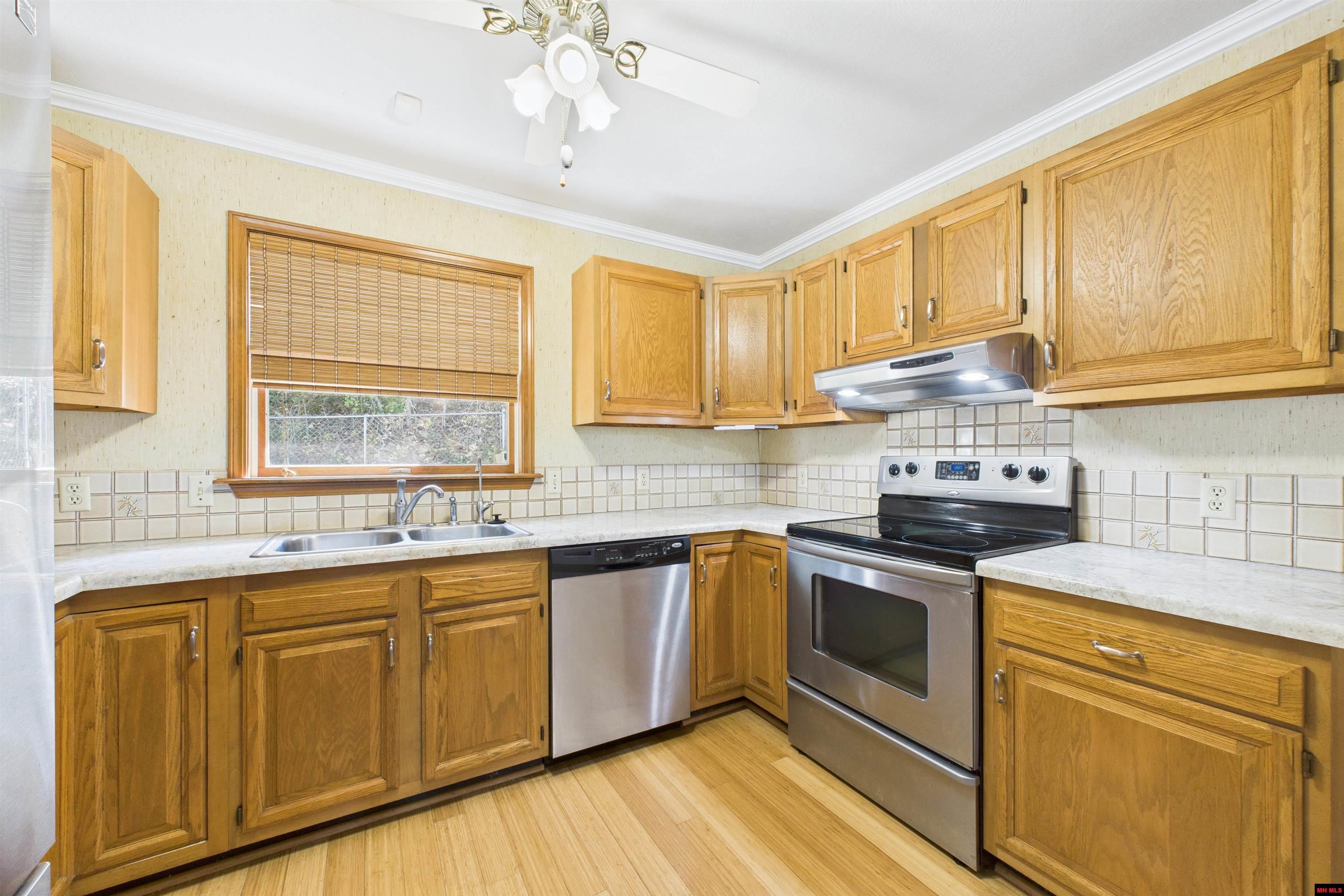 304 SYCAMORE SPRINGS TRAIL Mountain Home, AR