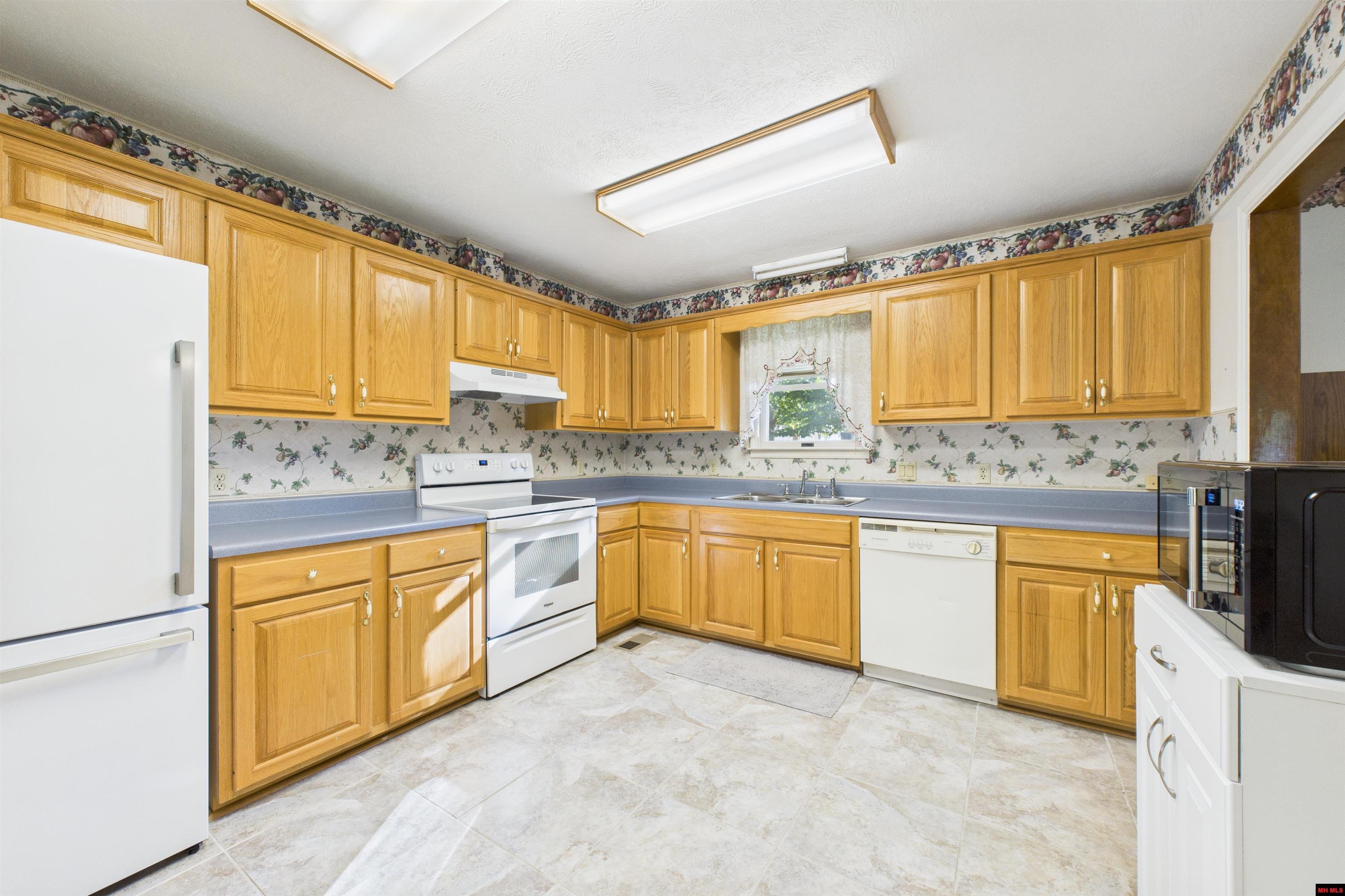 309 CHERRY LANE Mountain Home, AR 72653