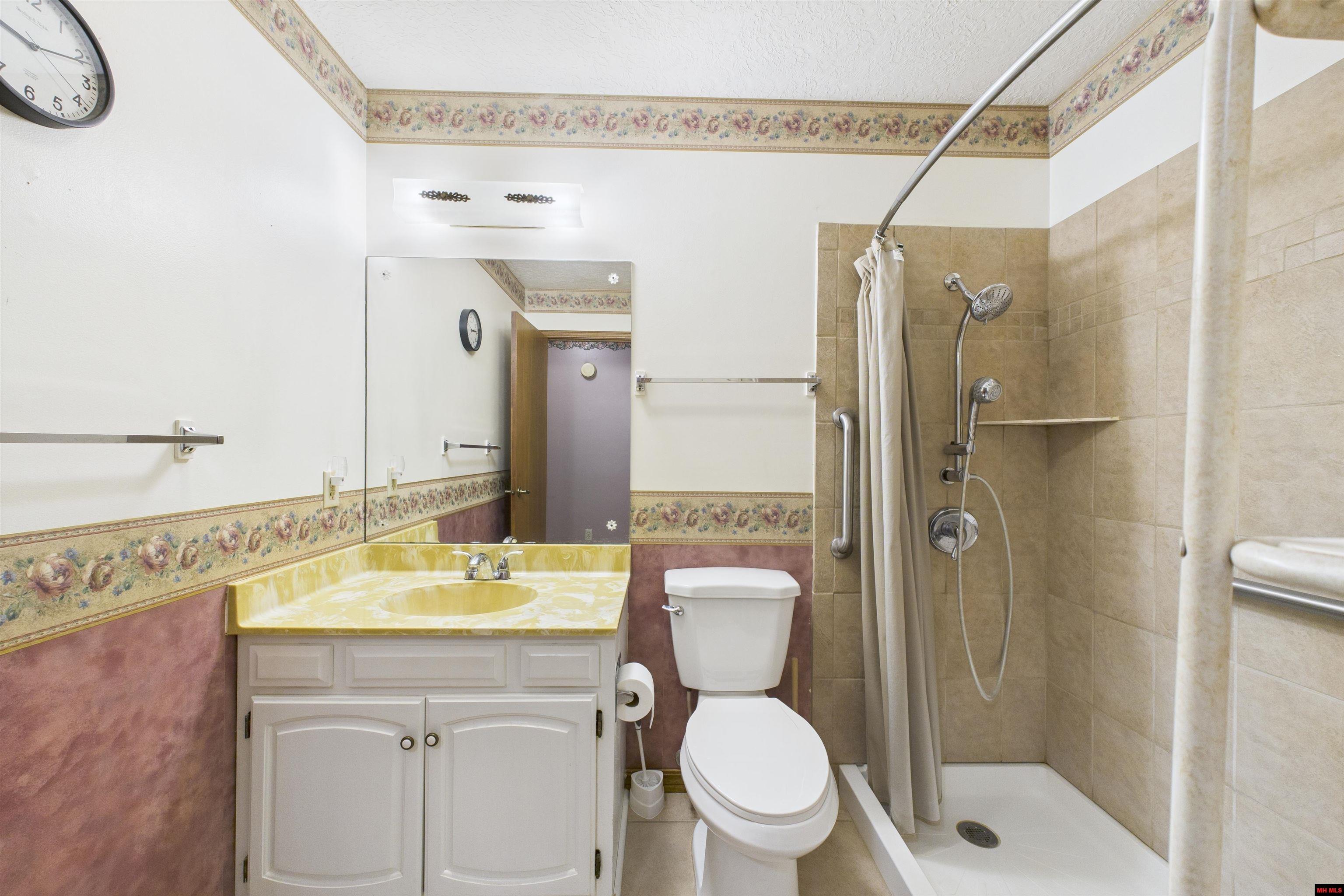 309 CHERRY LANE Mountain Home, AR 72653