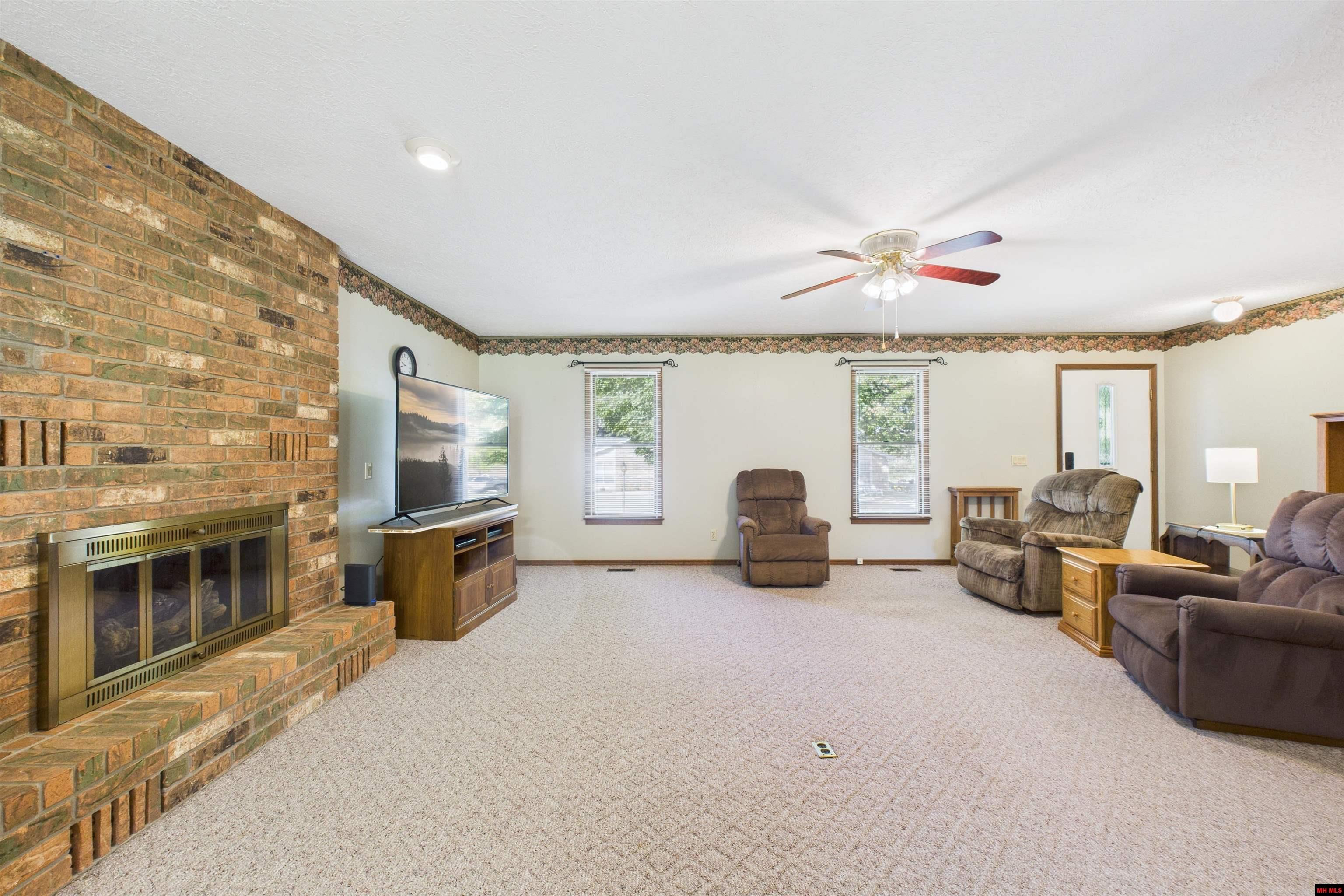 309 CHERRY LANE Mountain Home, AR 72653