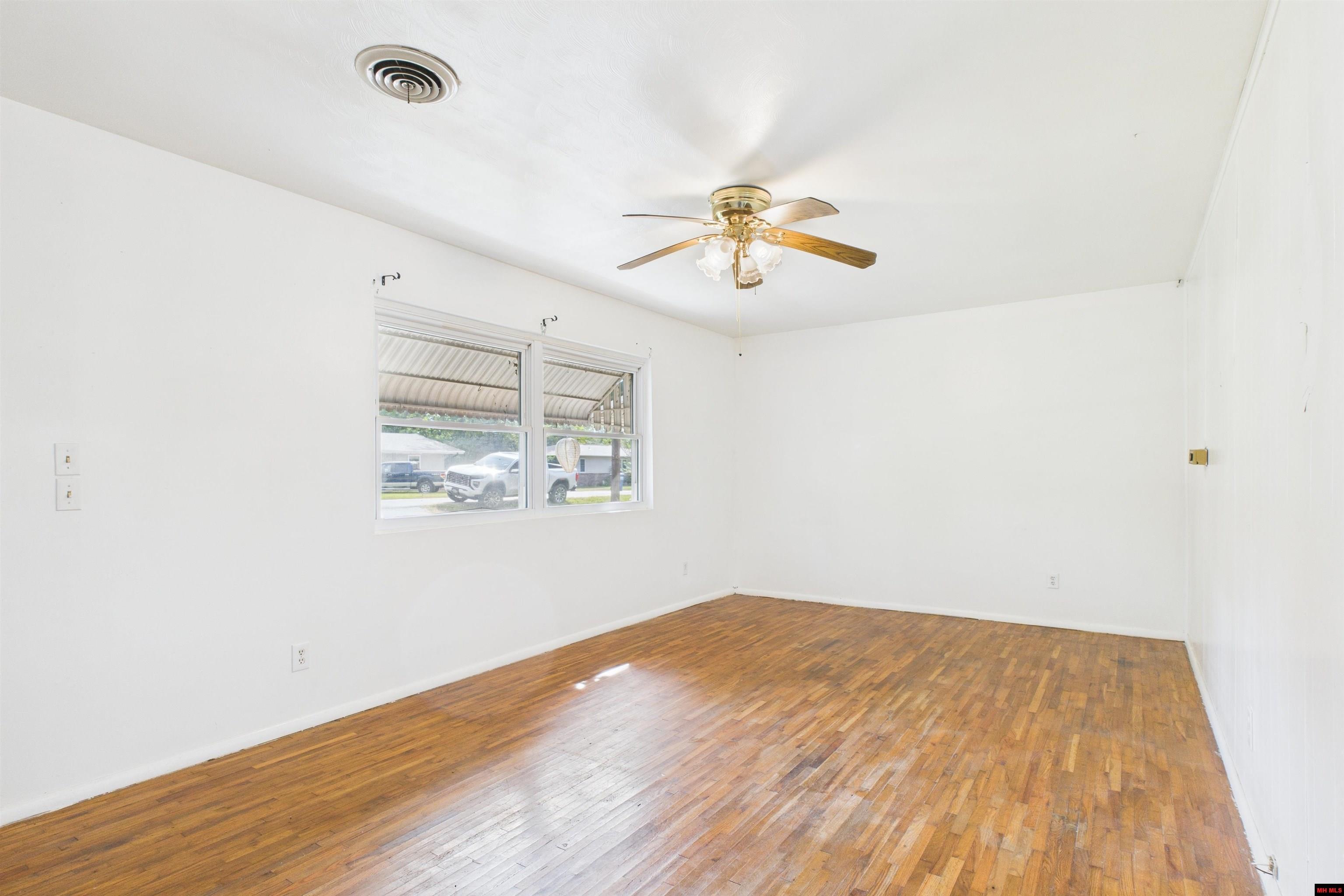 1206 MAPLE STREET Mountain Home, AR 72653