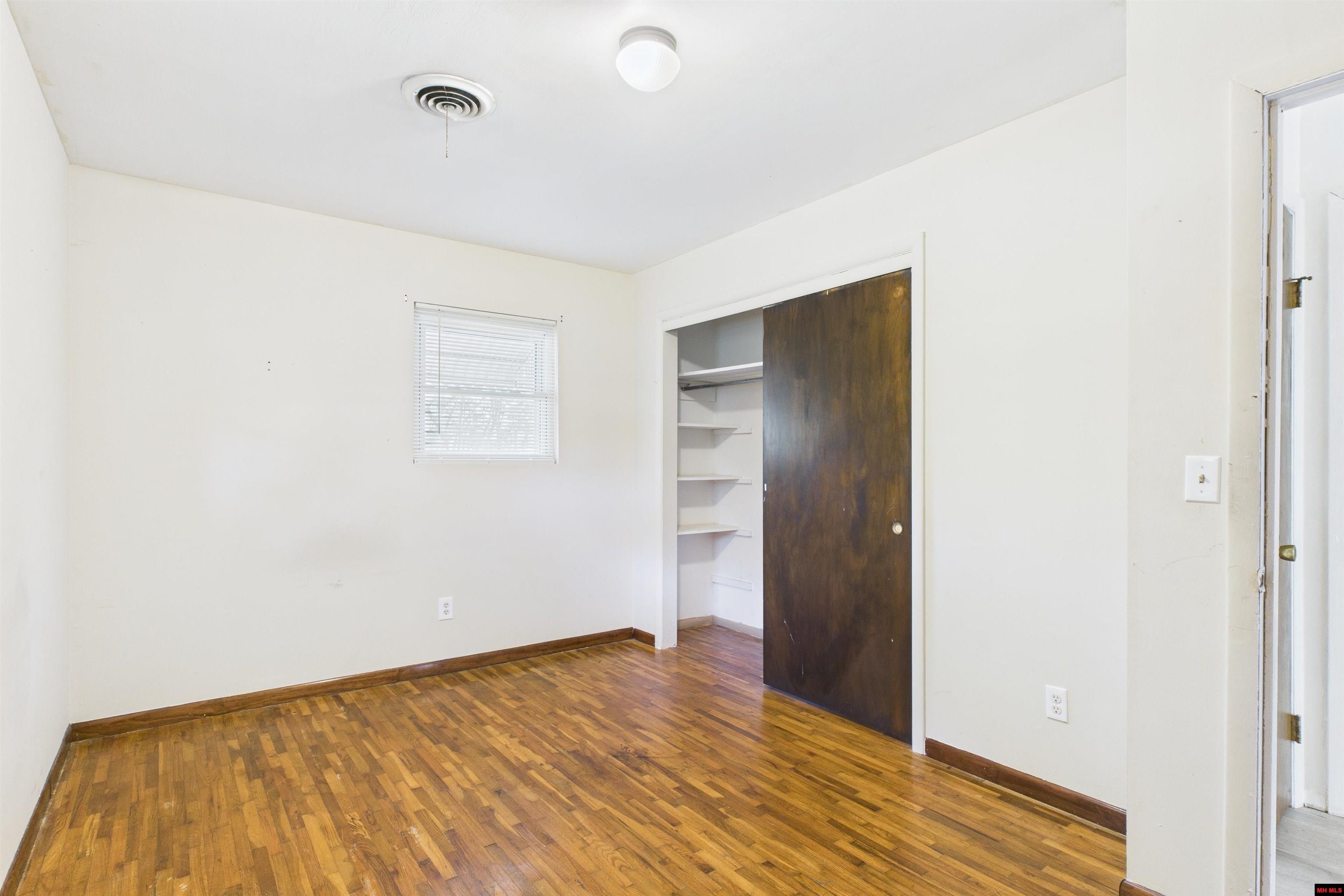 1206 MAPLE STREET Mountain Home, AR 72653