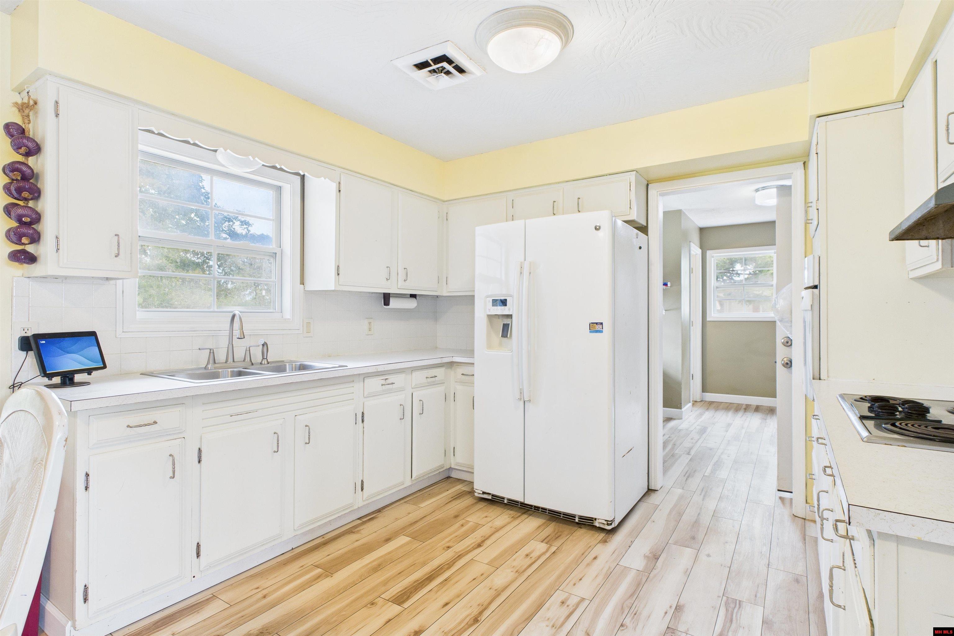 179 GOLF DRIVE Mountain Home, AR 72653