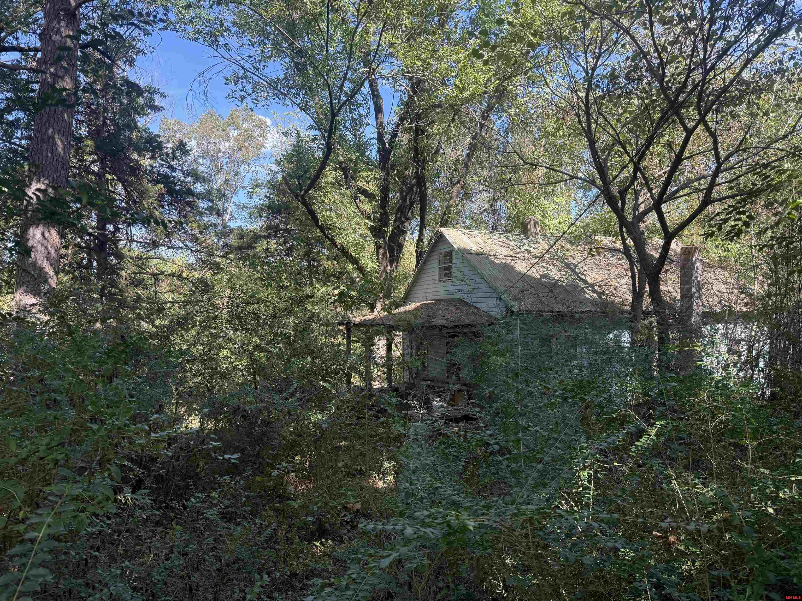 810 & 799 CR 710 Gassville, AR 72653