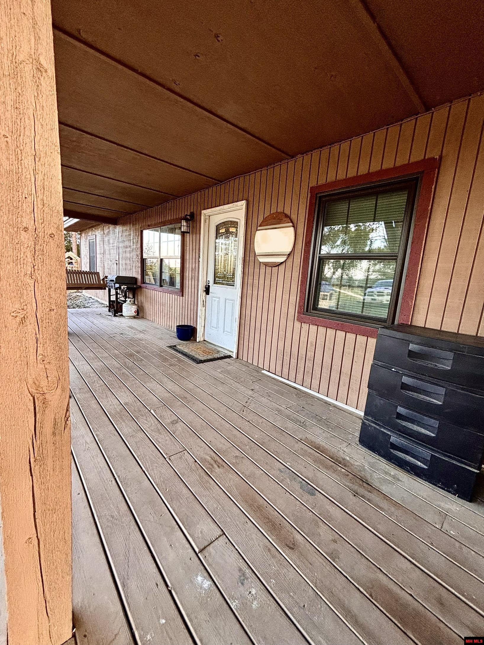 3503 HWY 223 Pineville, AR 72566