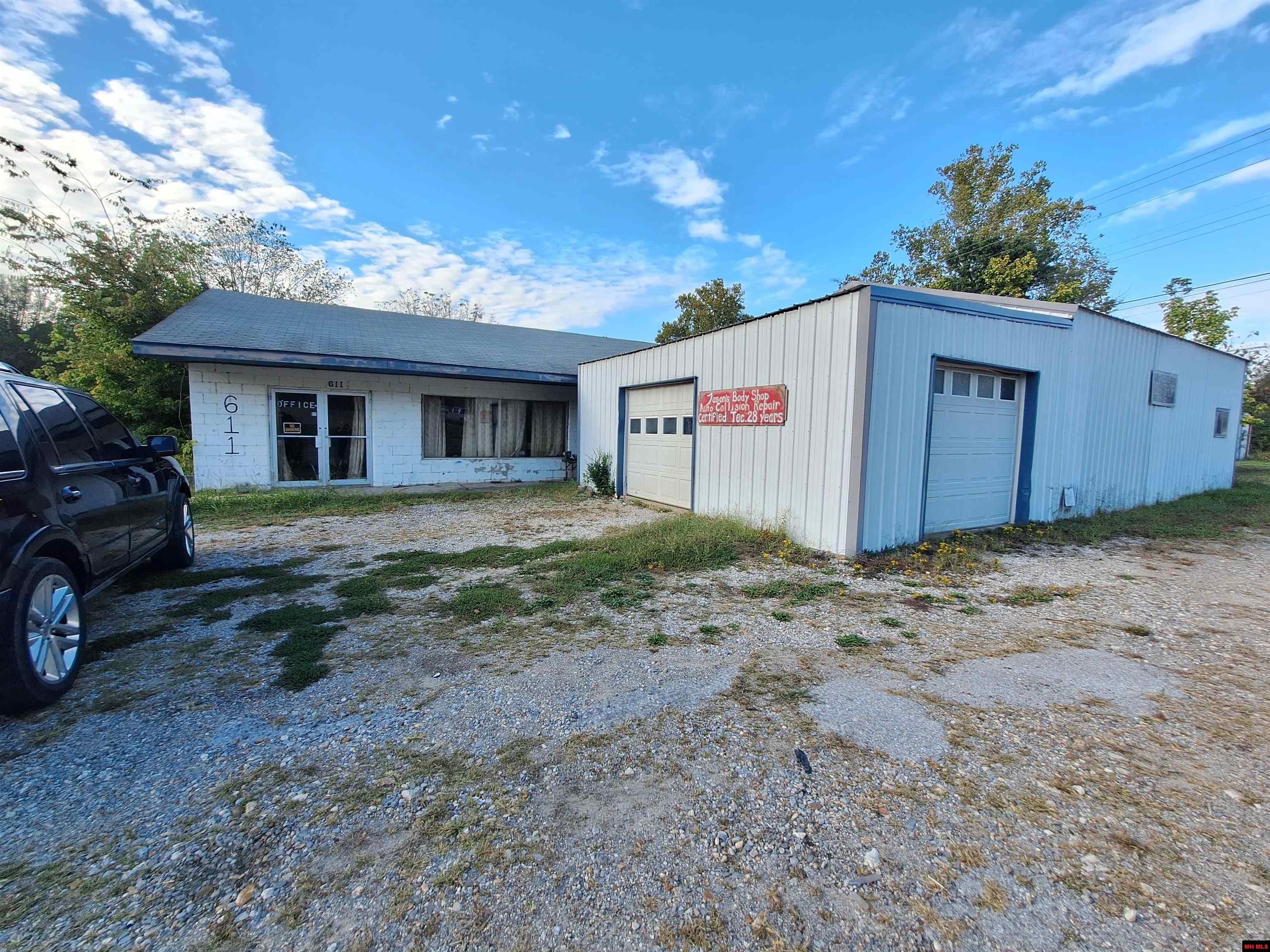 611 HWY 56 Calico Rock, AR