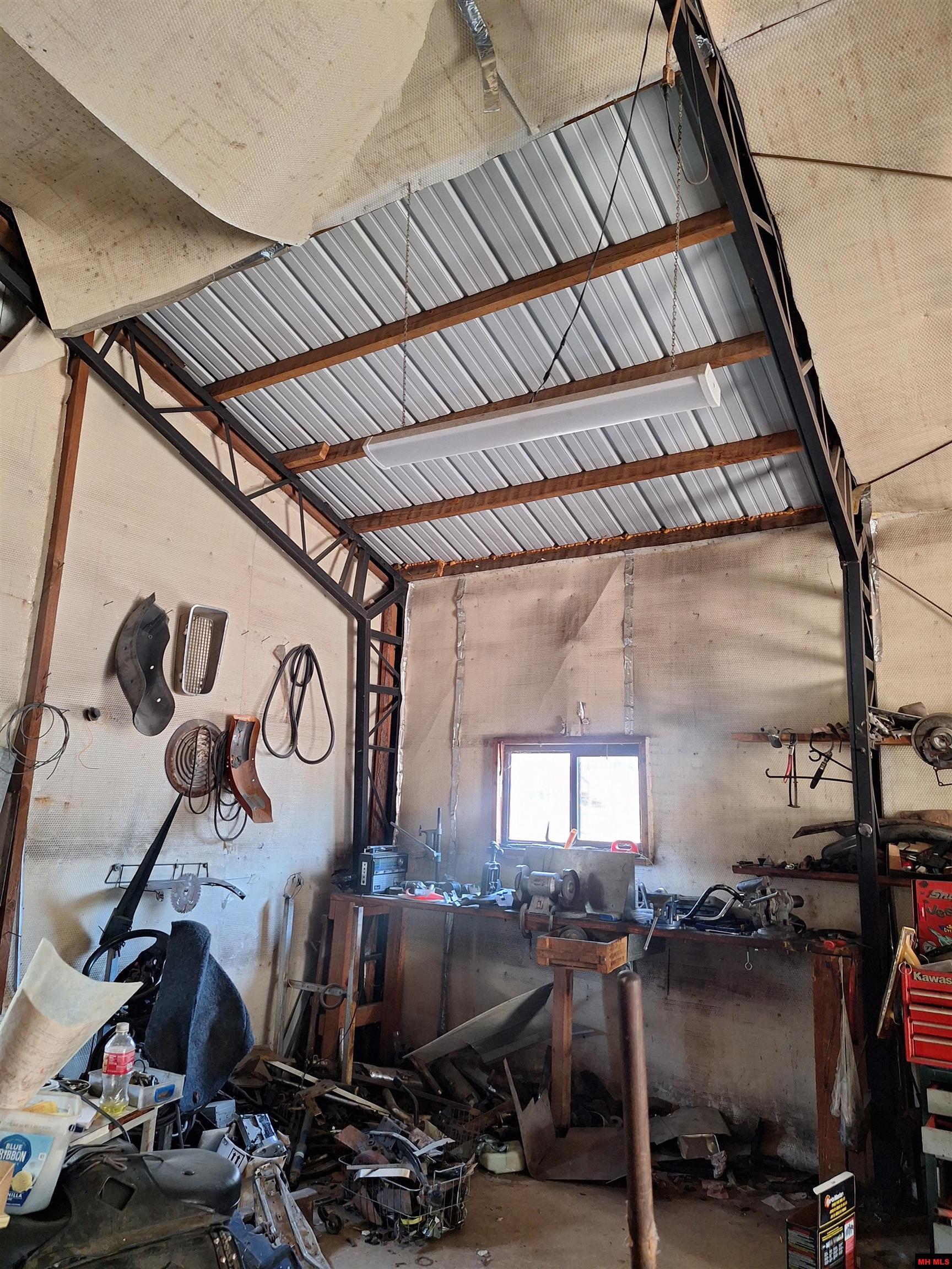 611 HWY 56 Calico Rock, AR