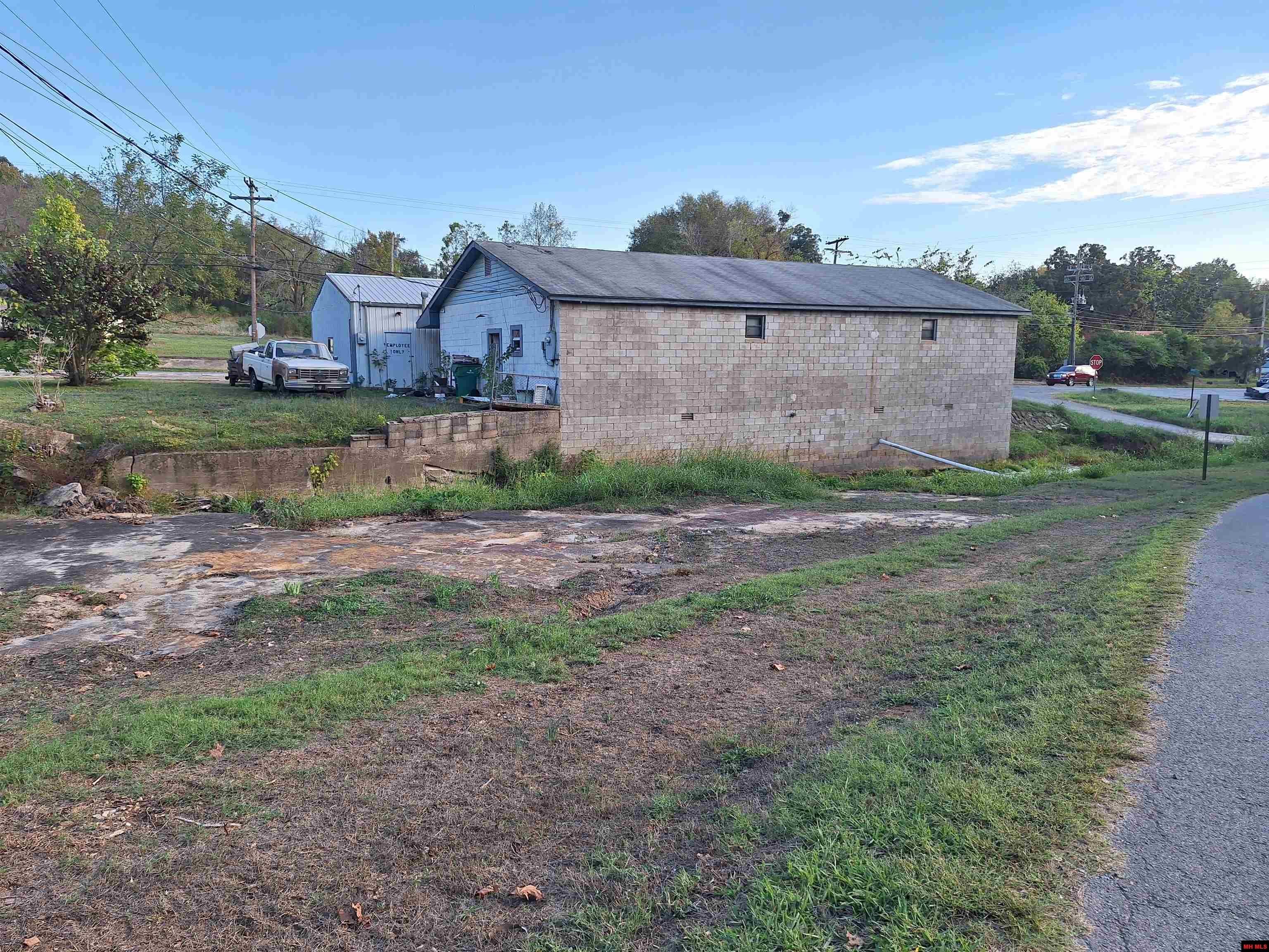 611 HWY 56 Calico Rock, AR