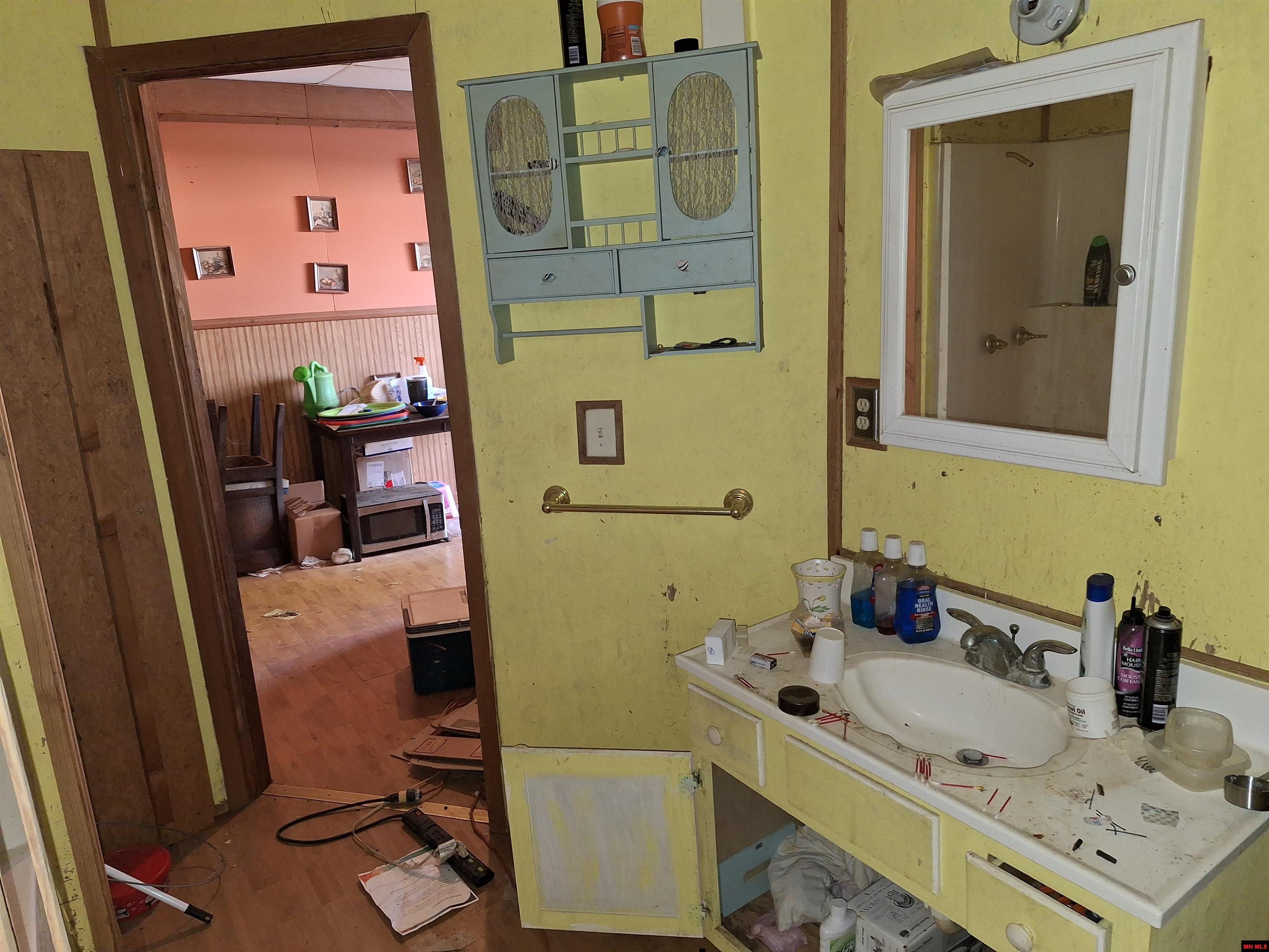 611 HWY 56 Calico Rock, AR