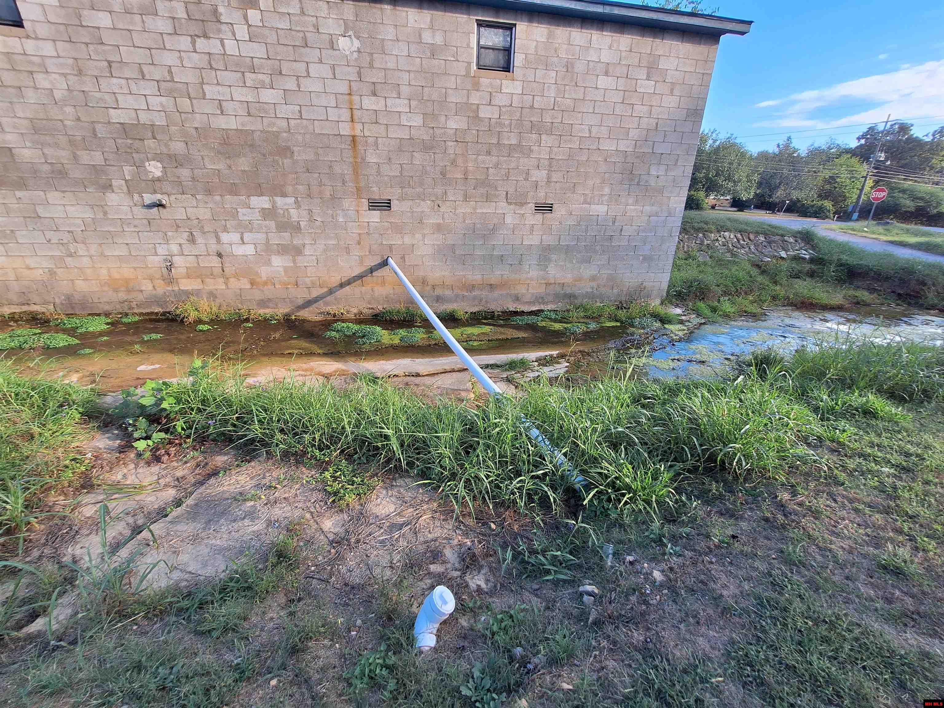 611 HWY 56 Calico Rock, AR