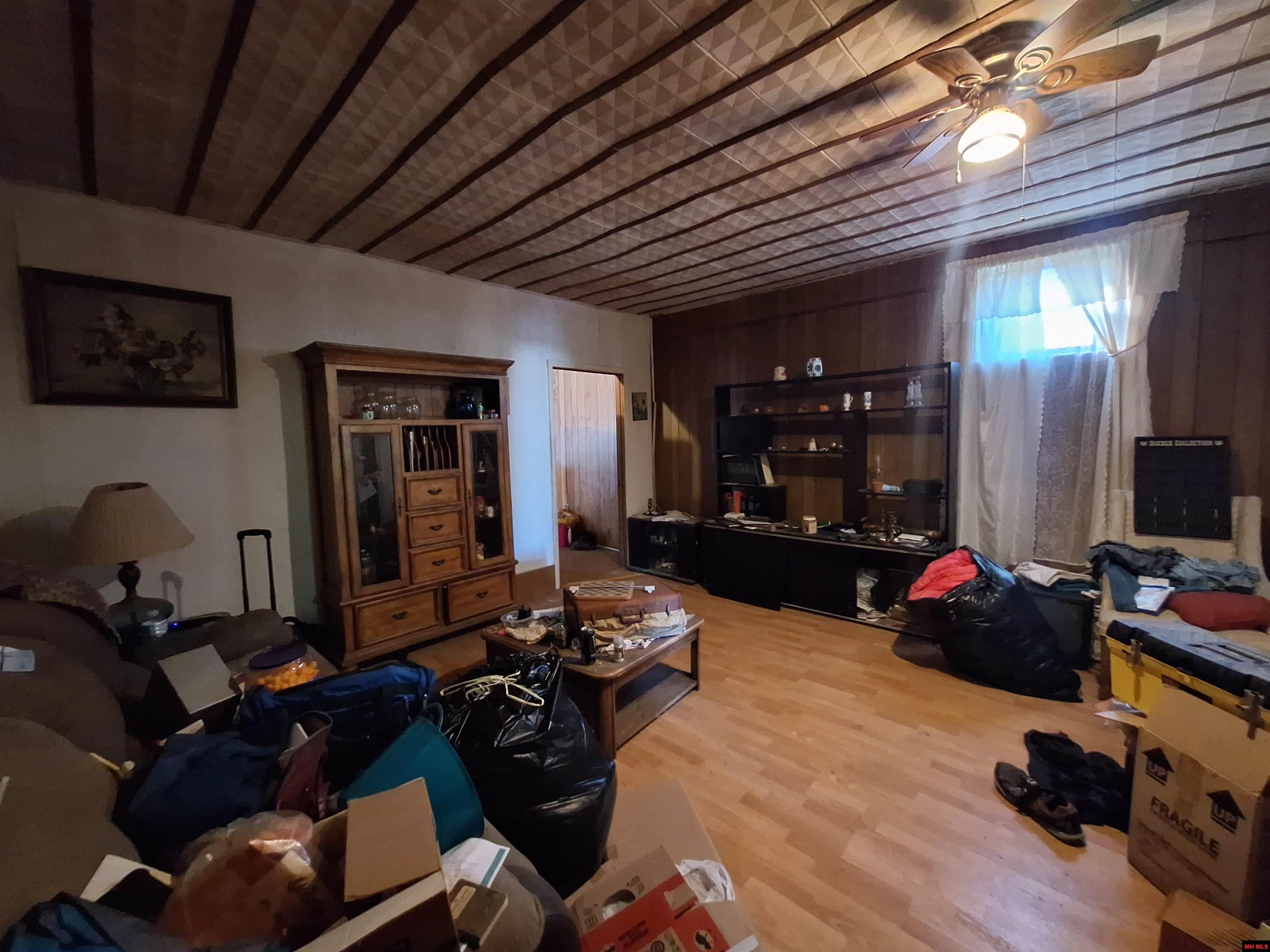 611 HWY 56 Calico Rock, AR