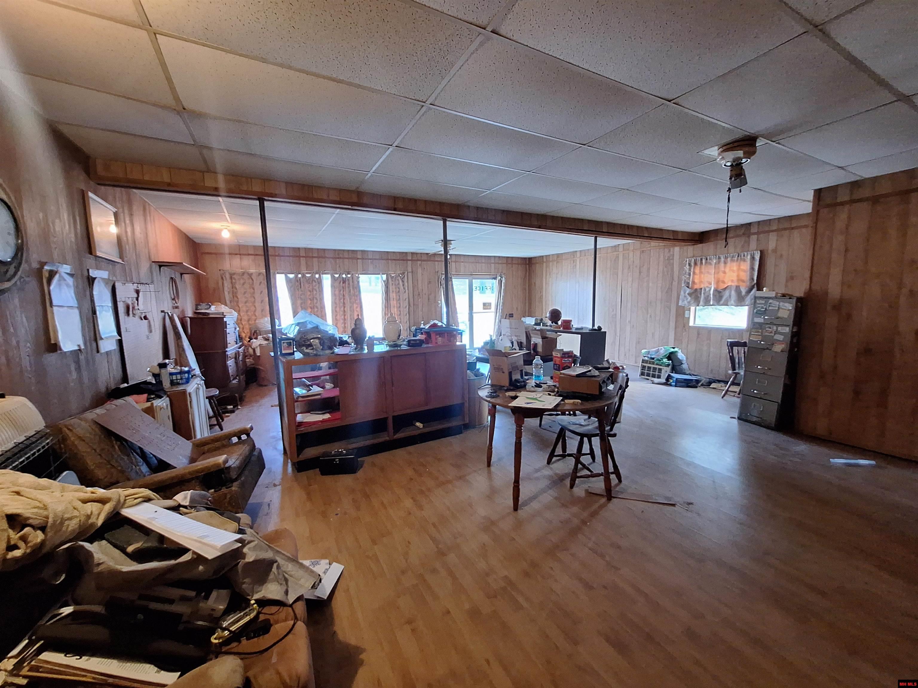 611 HWY 56 Calico Rock, AR