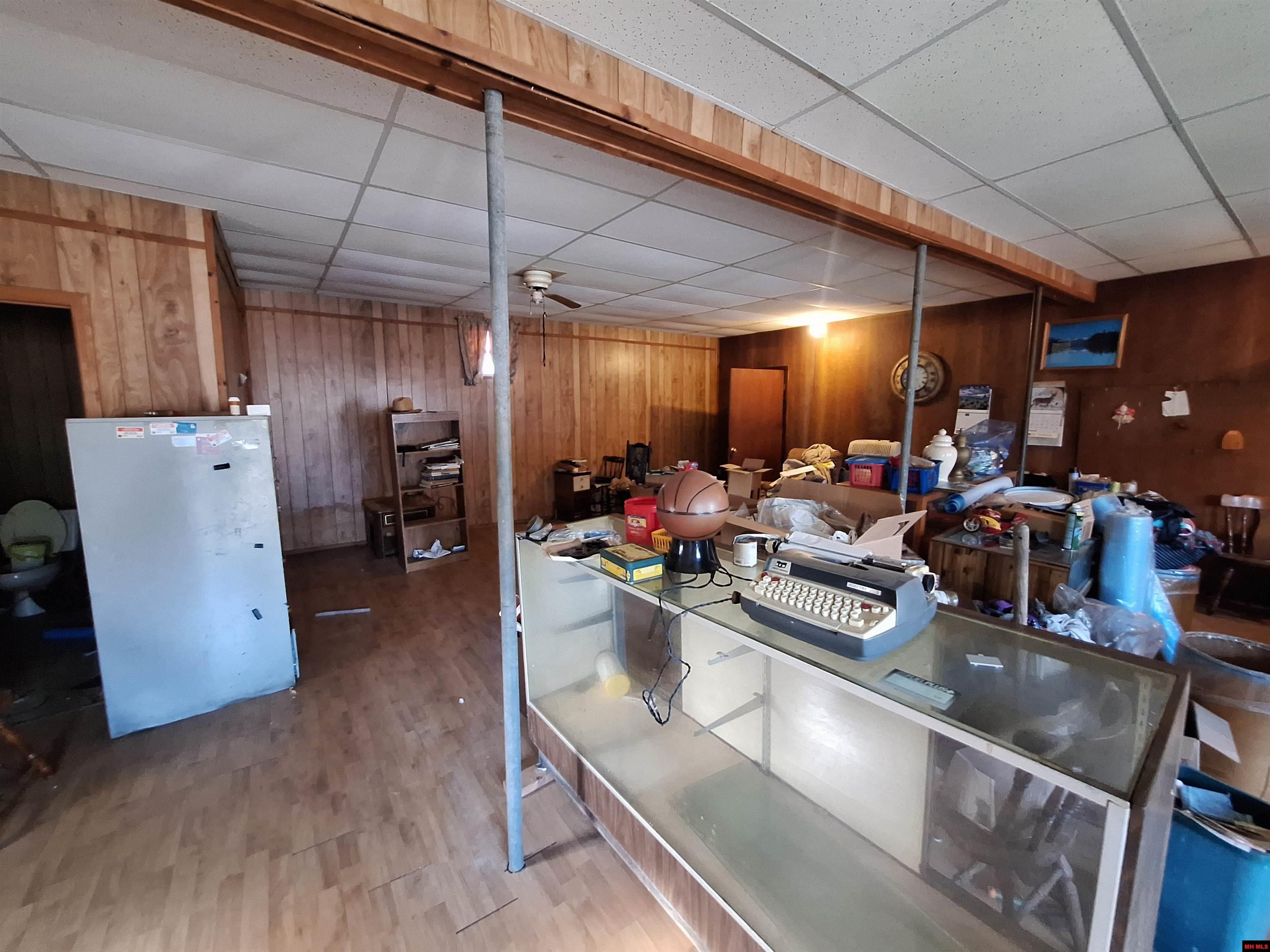 611 HWY 56 Calico Rock, AR