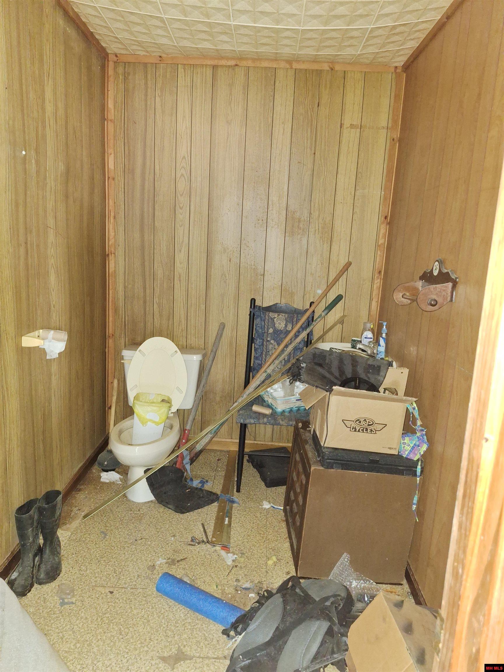 611 HWY 56 Calico Rock, AR