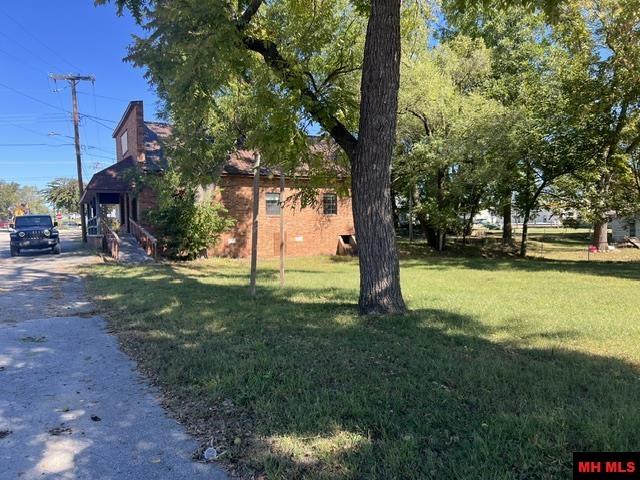 105 & 107 S 2ND STREET Flippin, AR