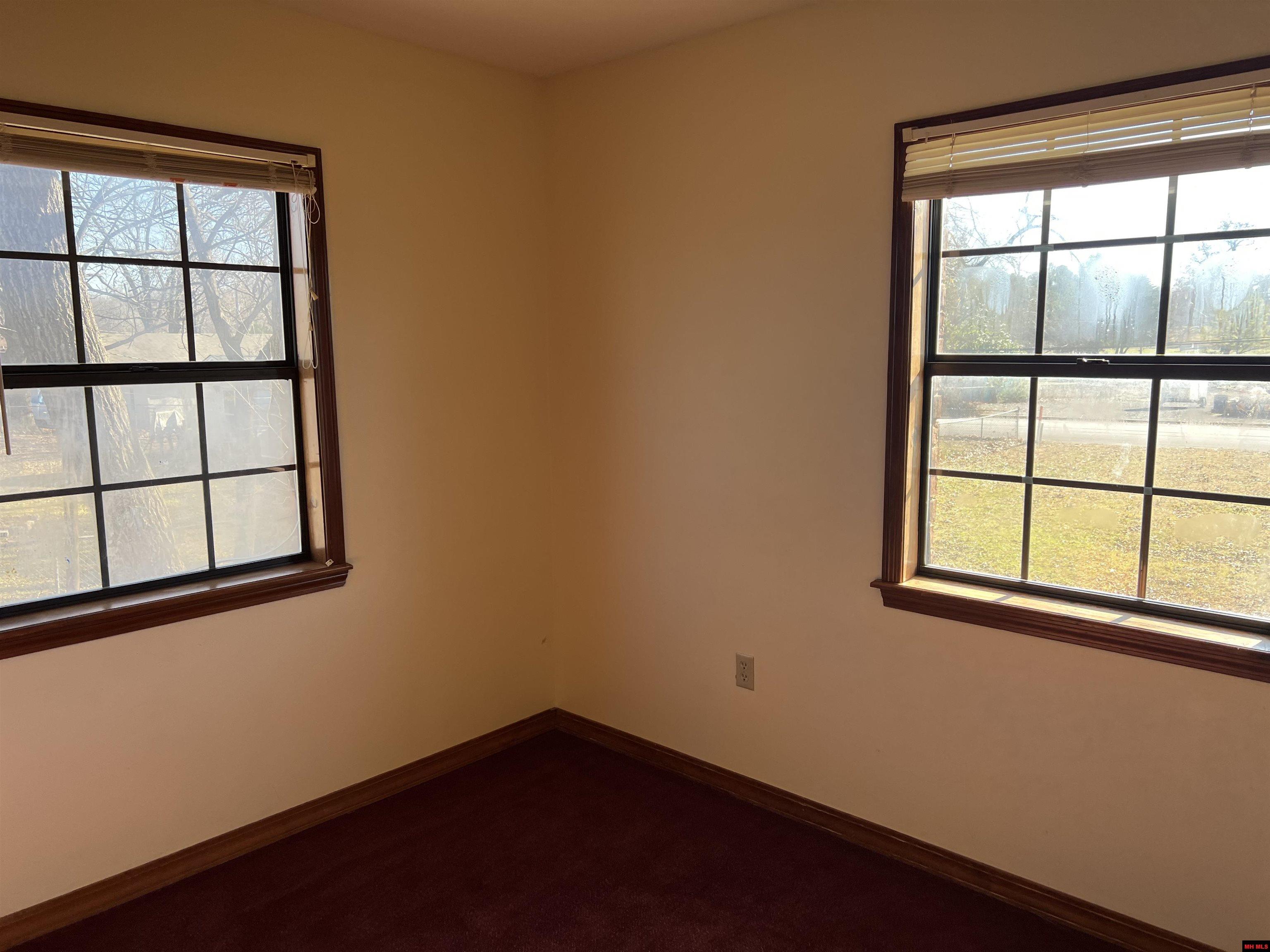 105 & 107 S 2ND STREET Flippin, AR