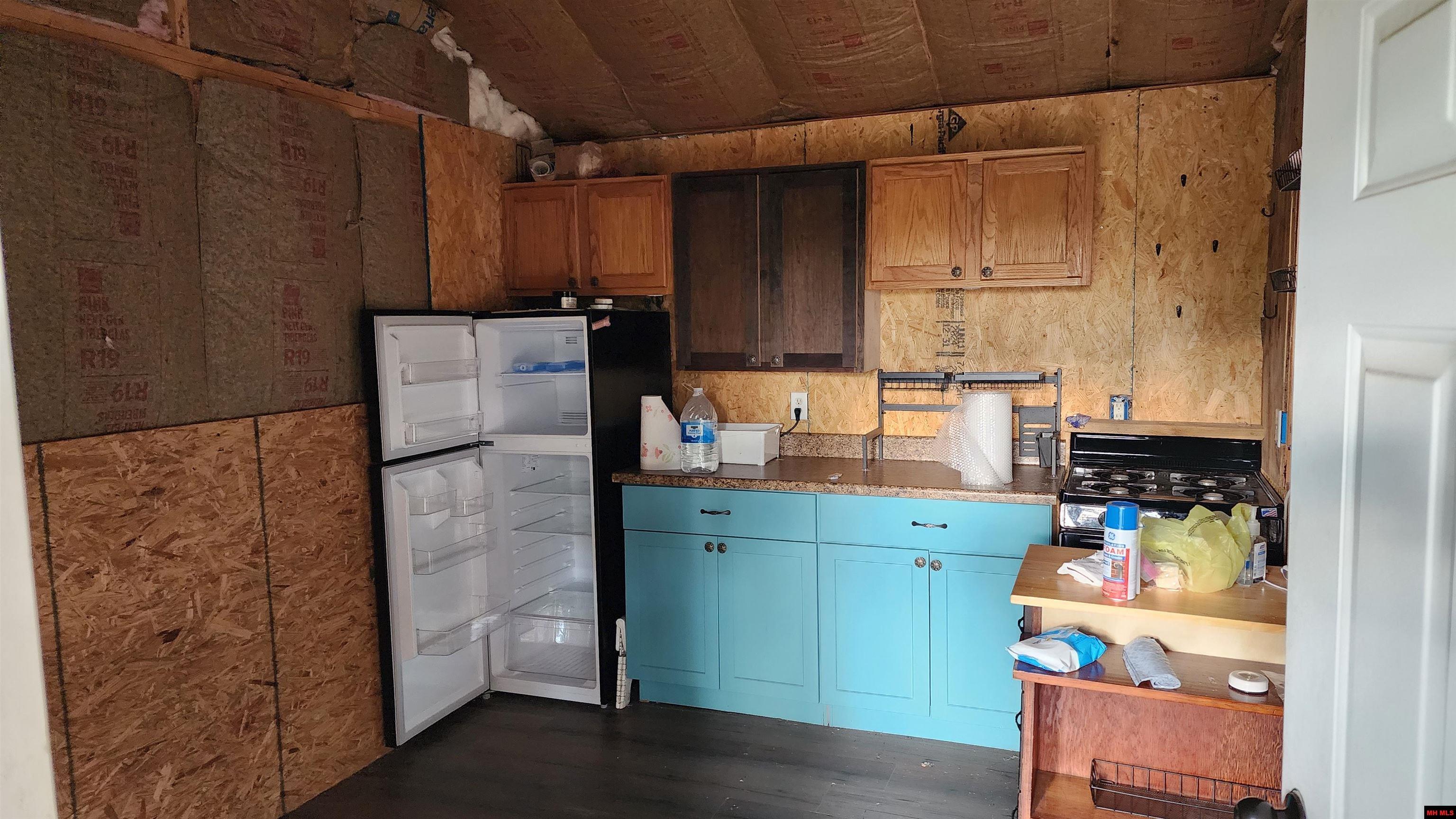 6901 MC 8061 Flippin, AR