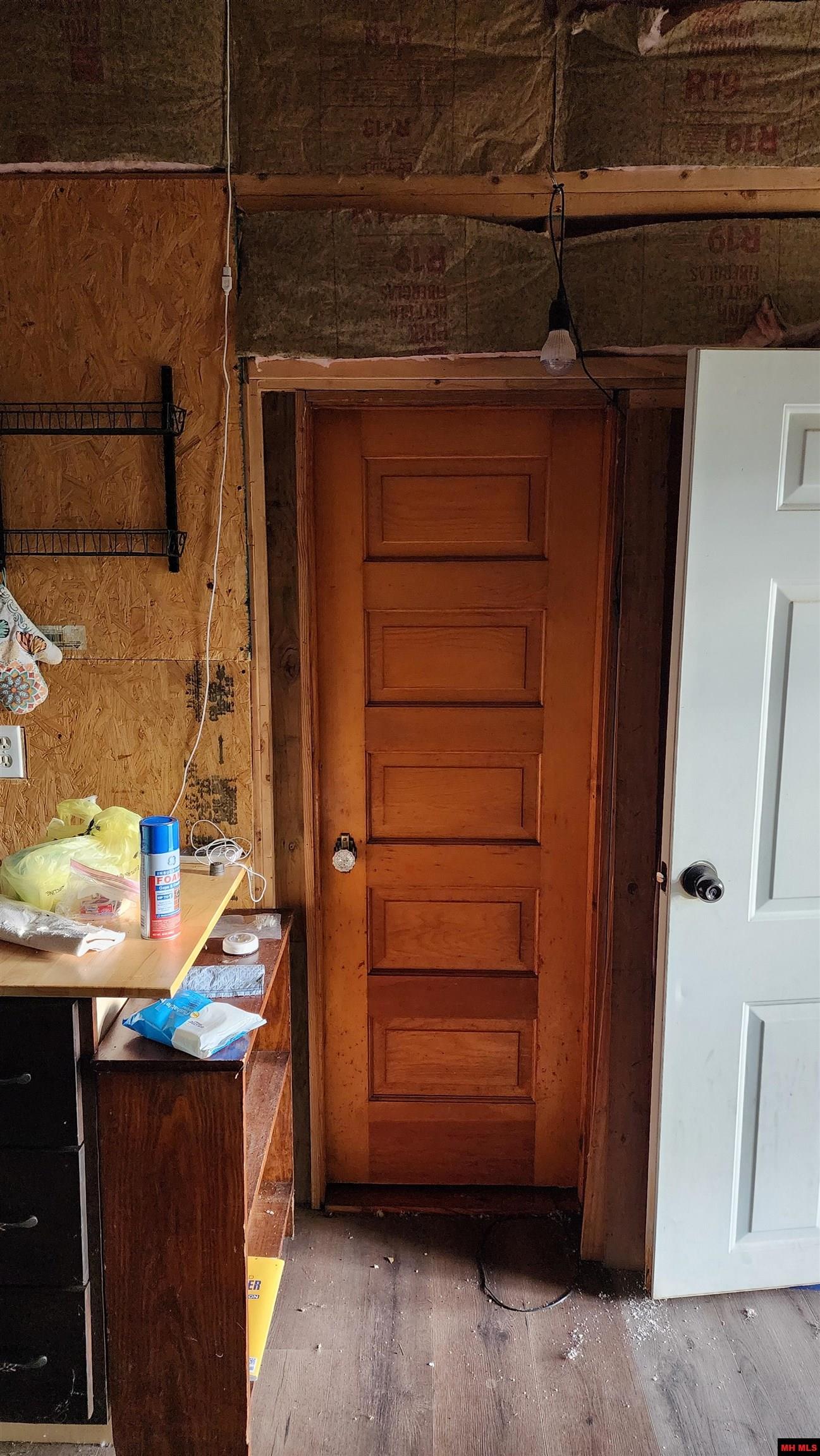 6901 MC 8061 Flippin, AR