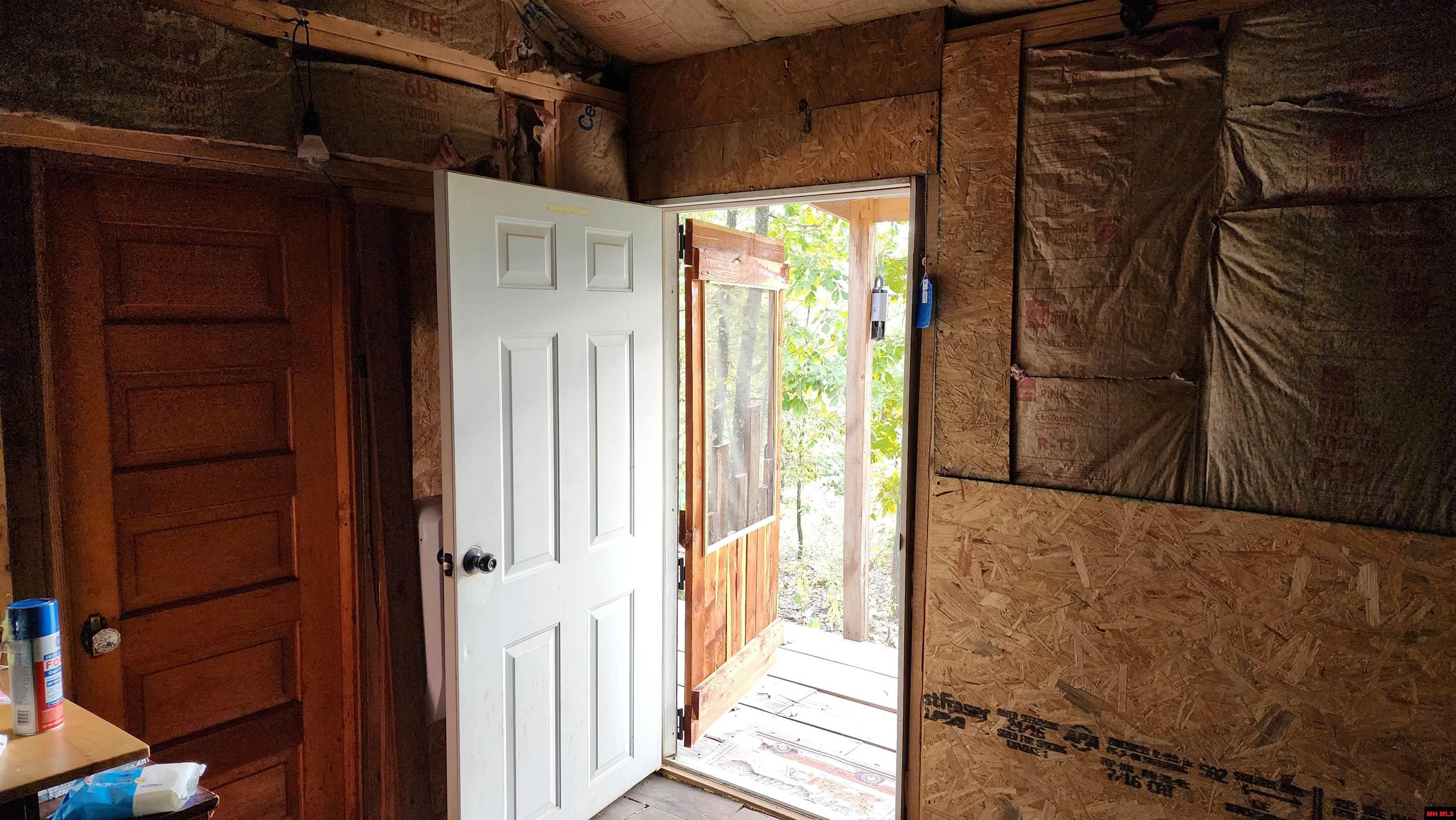 6901 MC 8061 Flippin, AR