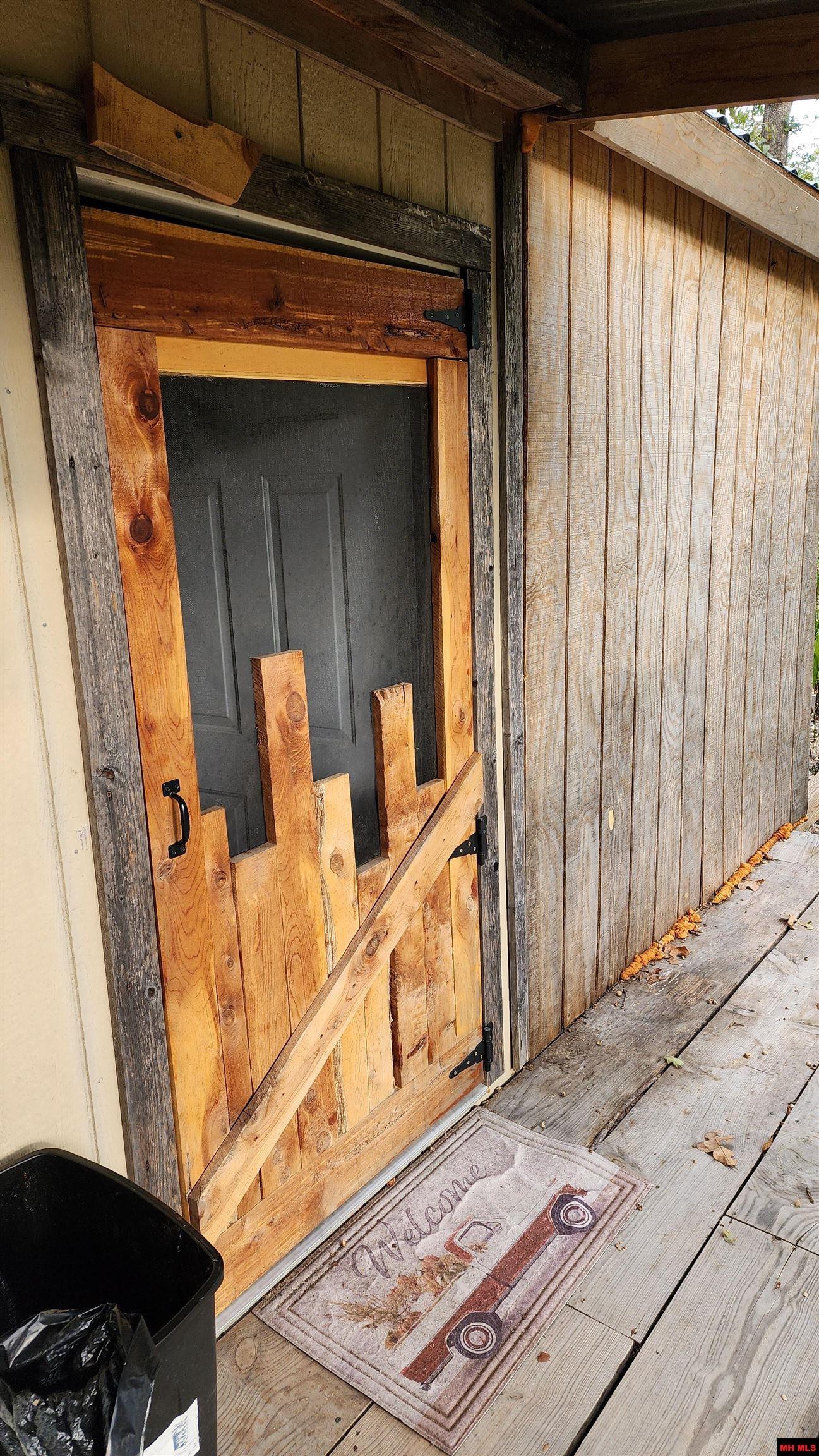 6901 MC 8061 Flippin, AR