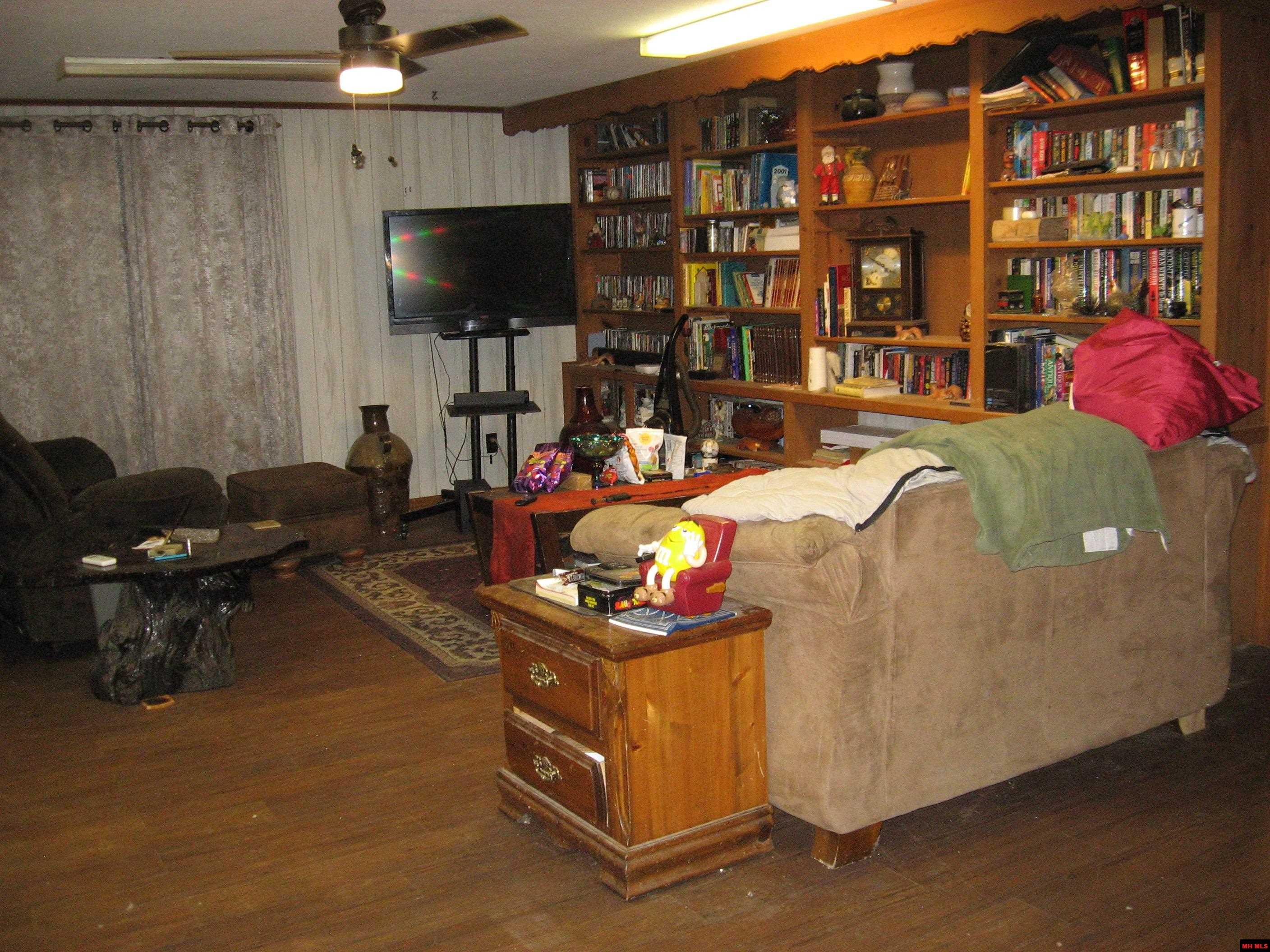 97 MC 7036 Flippin, AR