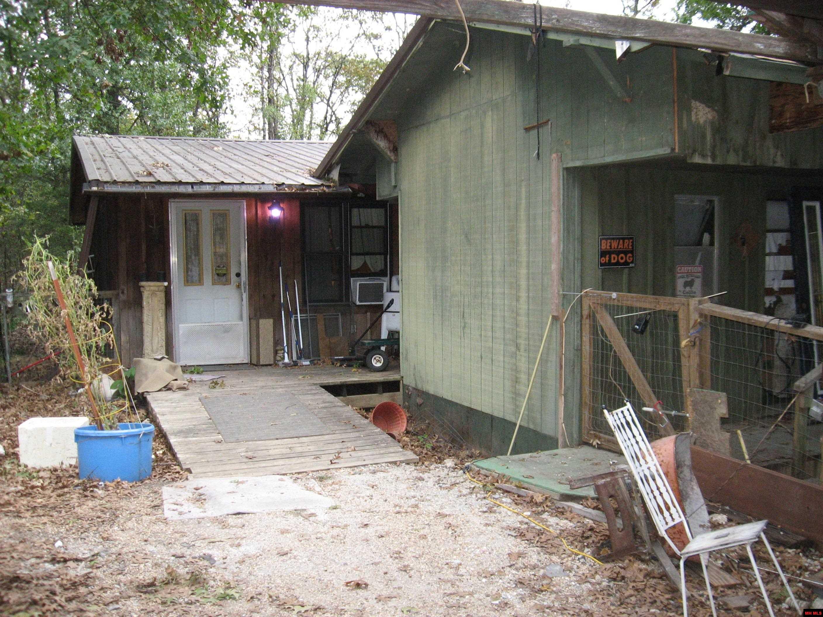 97 MC 7036 Flippin, AR