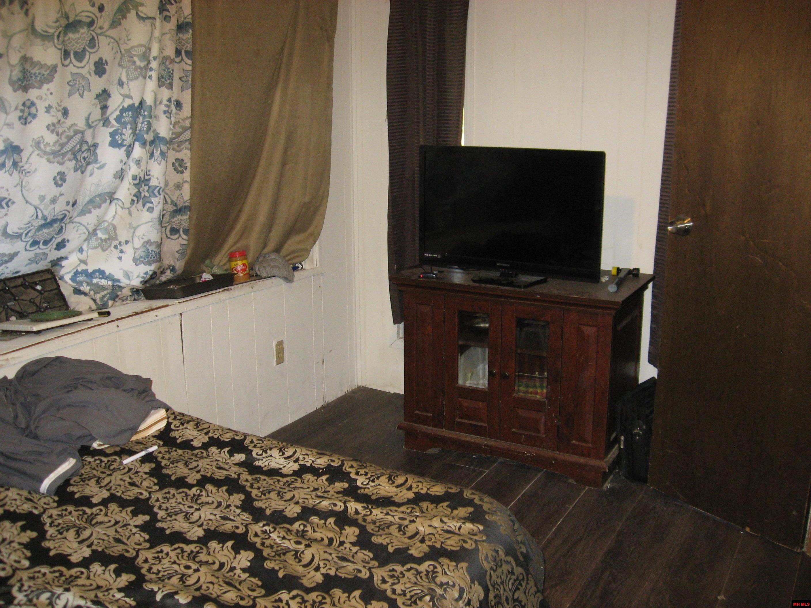 97 MC 7036 Flippin, AR