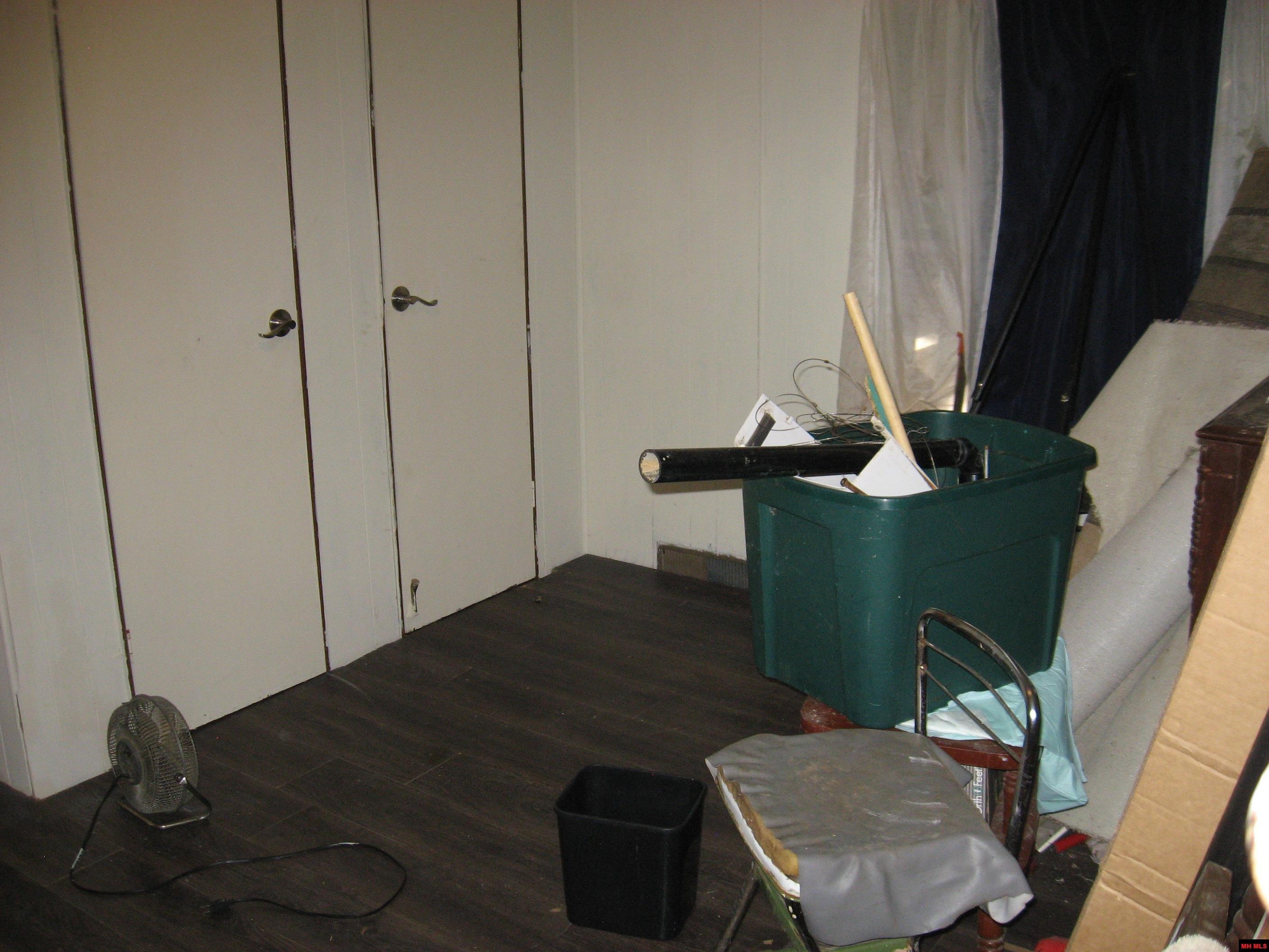 97 MC 7036 Flippin, AR