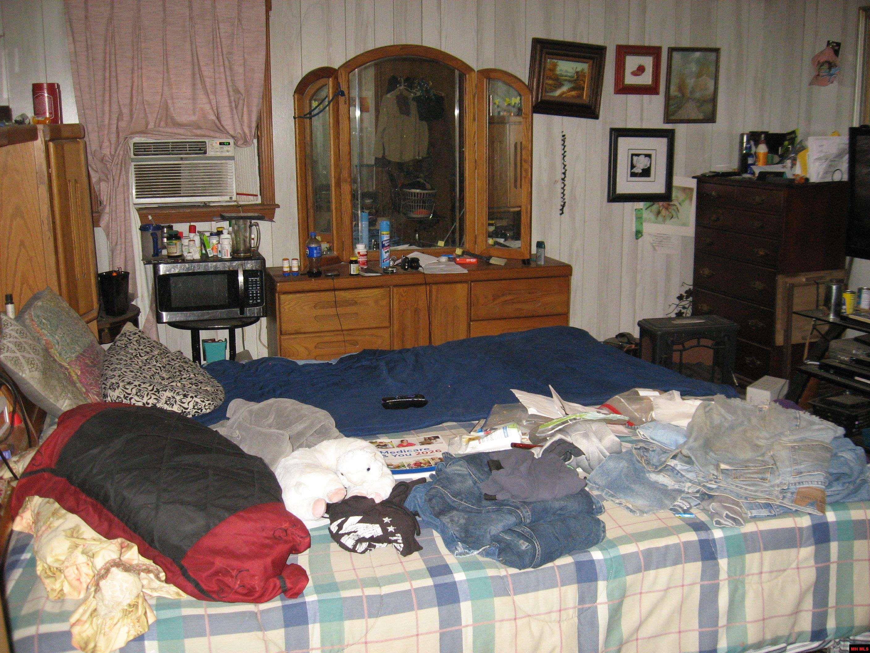 97 MC 7036 Flippin, AR