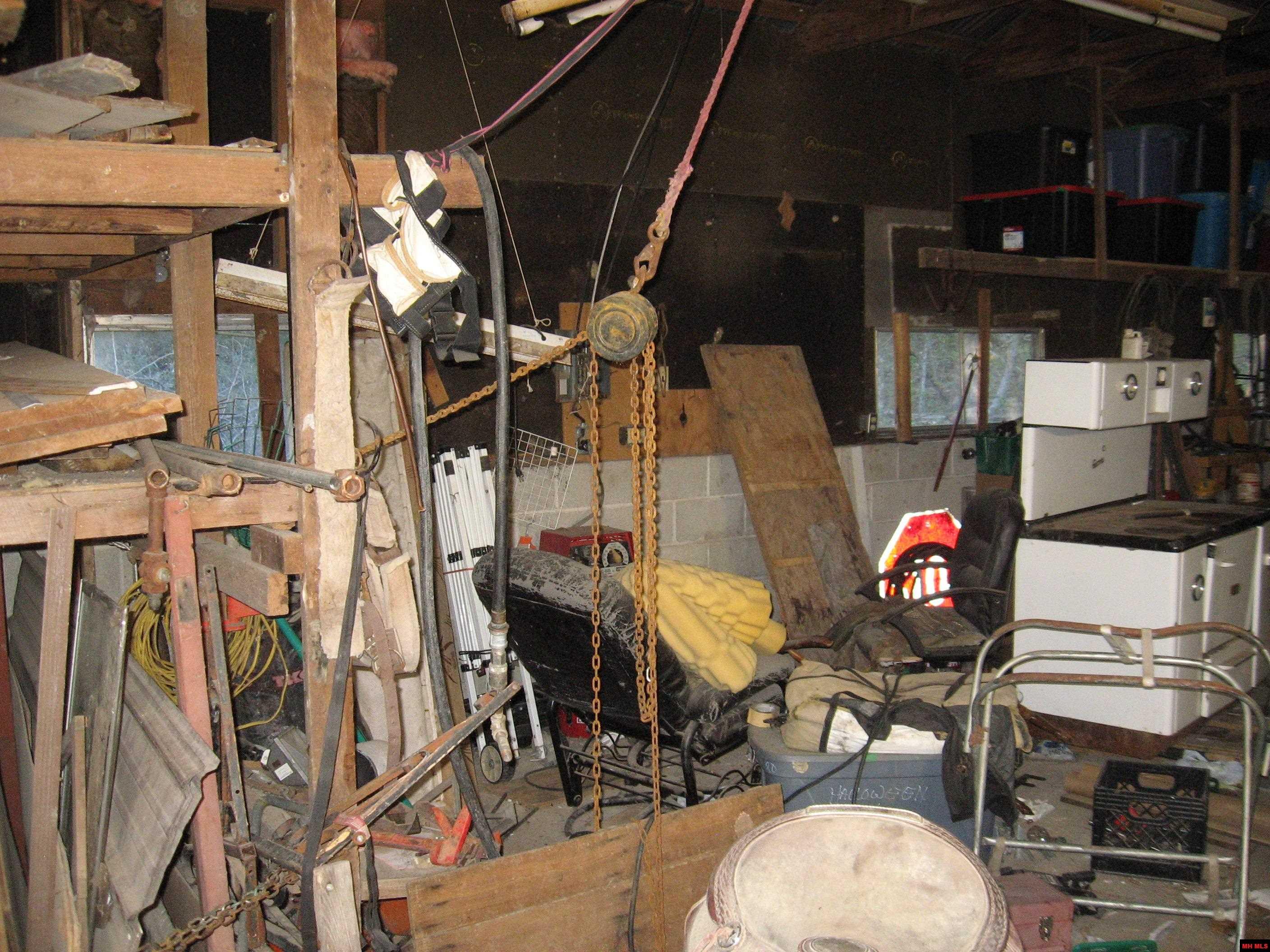 97 MC 7036 Flippin, AR