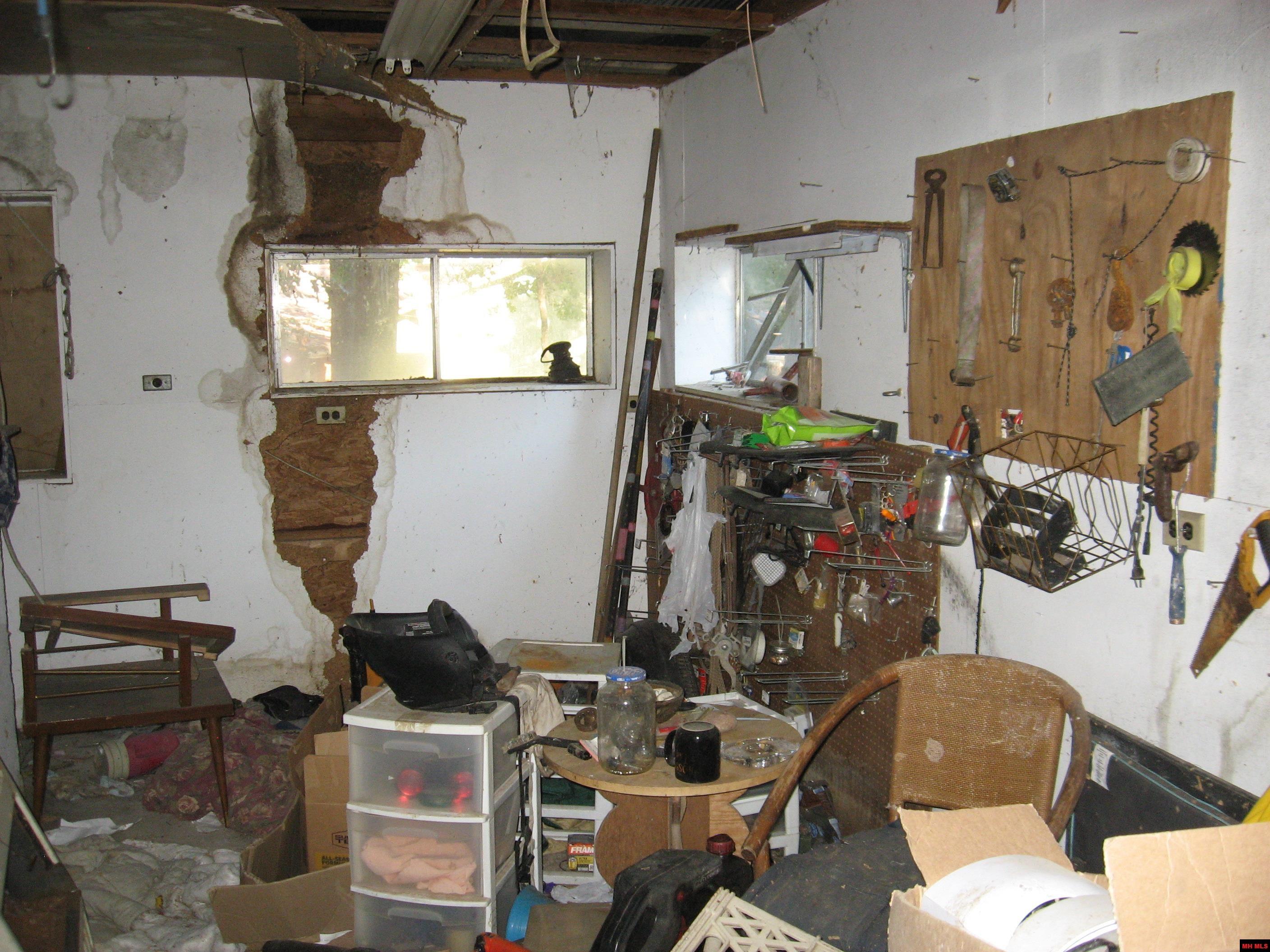 97 MC 7036 Flippin, AR