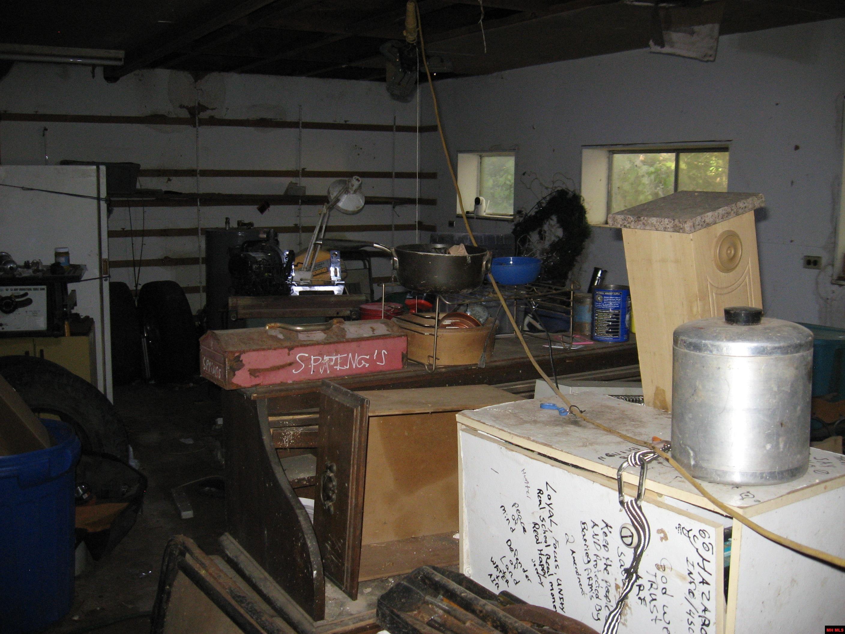 97 MC 7036 Flippin, AR