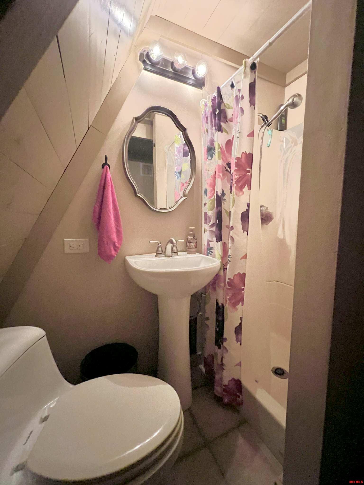 48 SUMAC DRIVE Henderson, AR