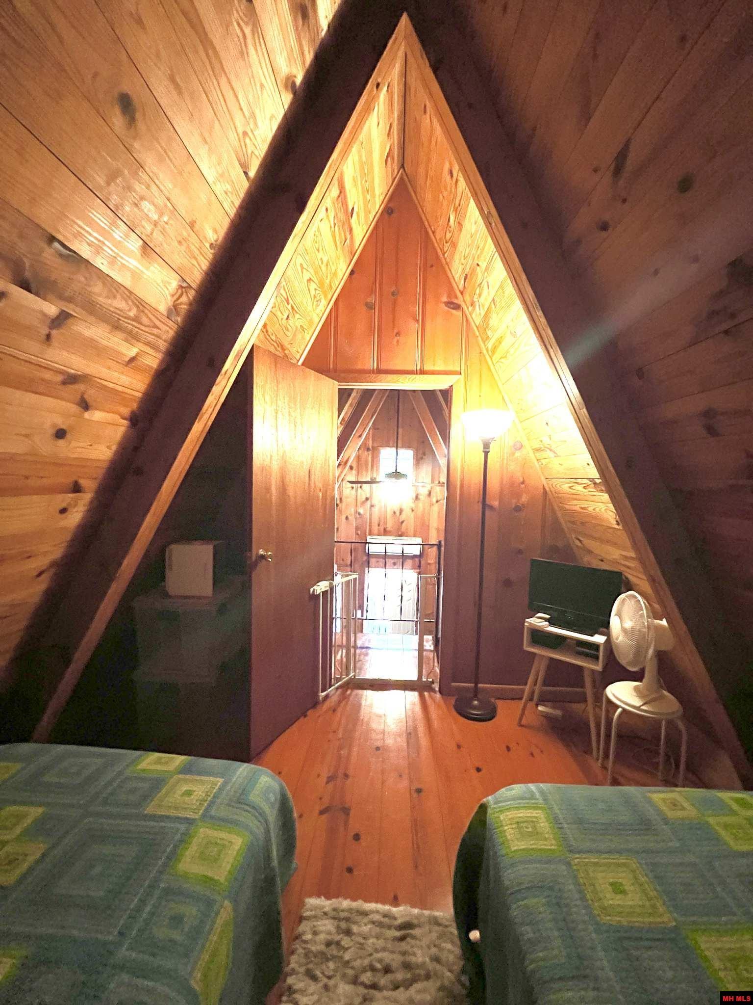 48 SUMAC DRIVE Henderson, AR