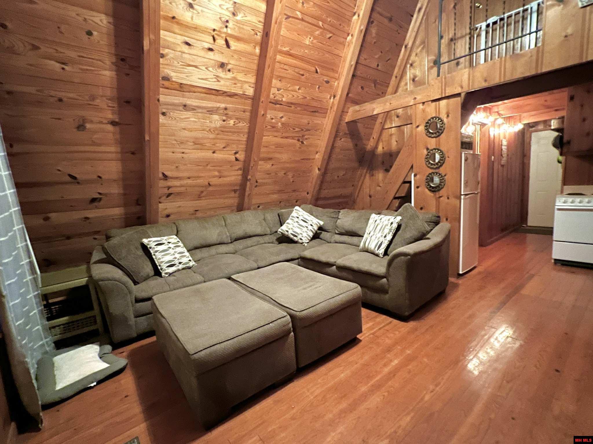 48 SUMAC DRIVE Henderson, AR