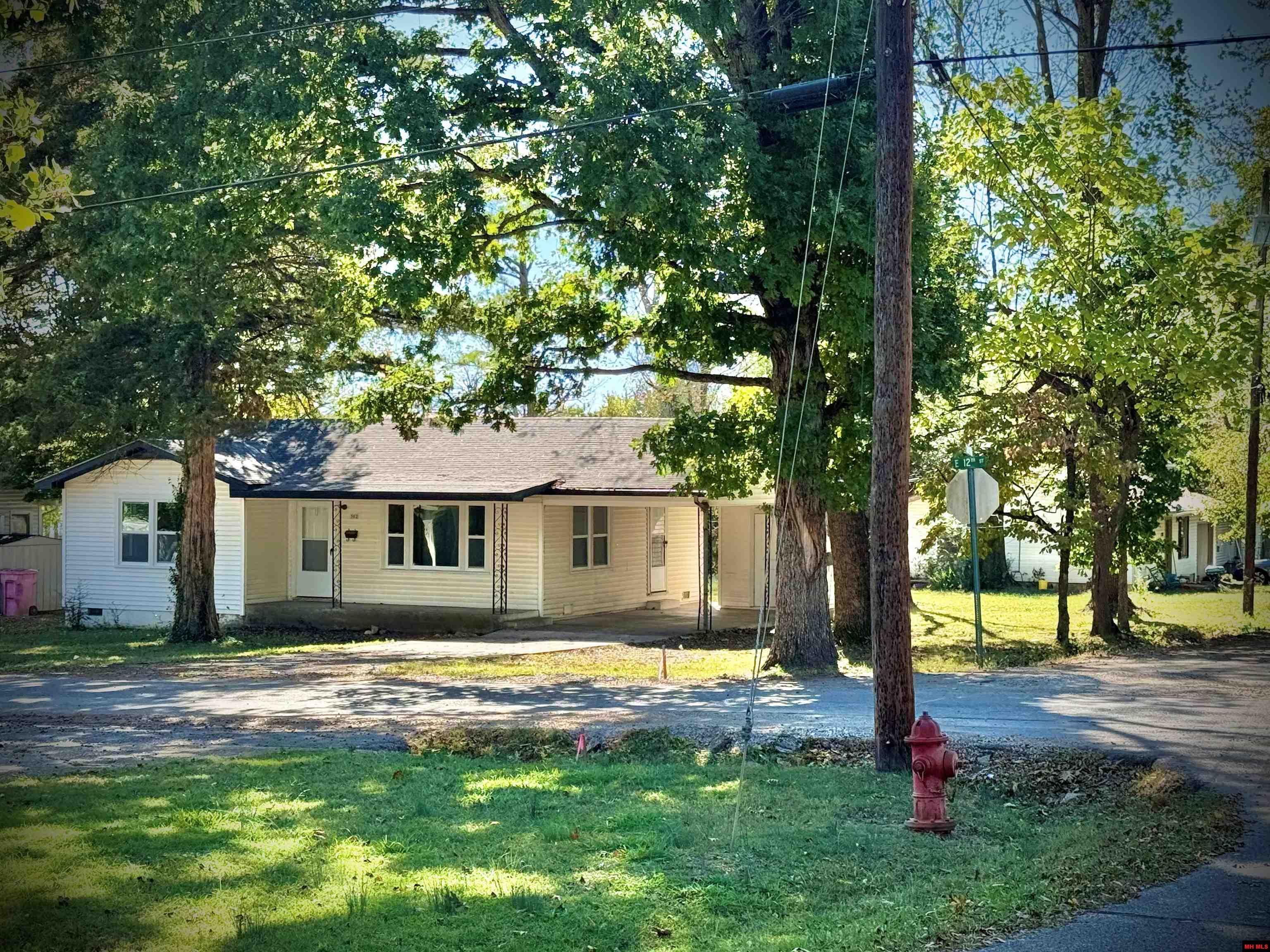 302 E 12TH STREET Mountain Home, AR