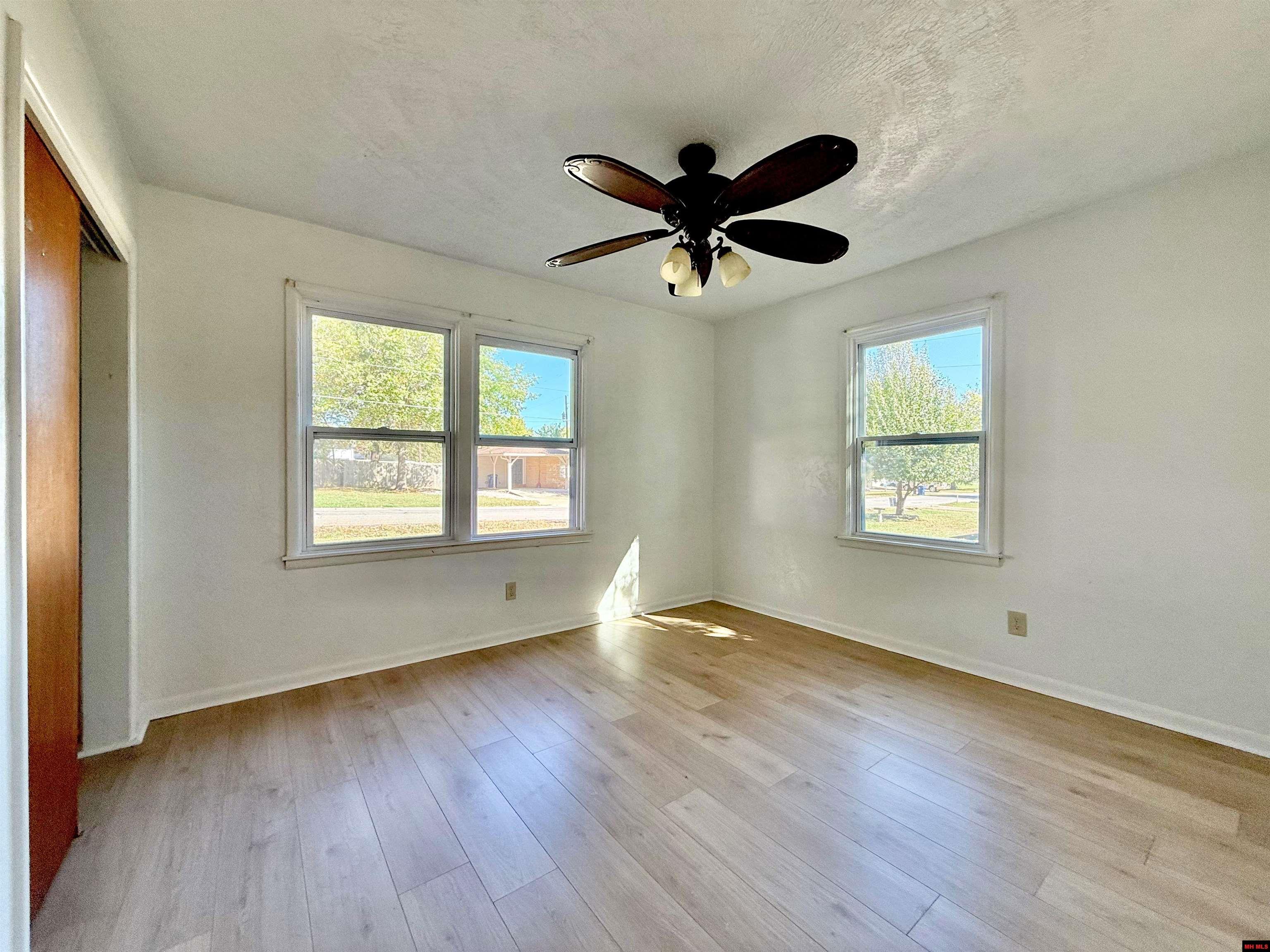 302 E 12TH STREET Mountain Home, AR