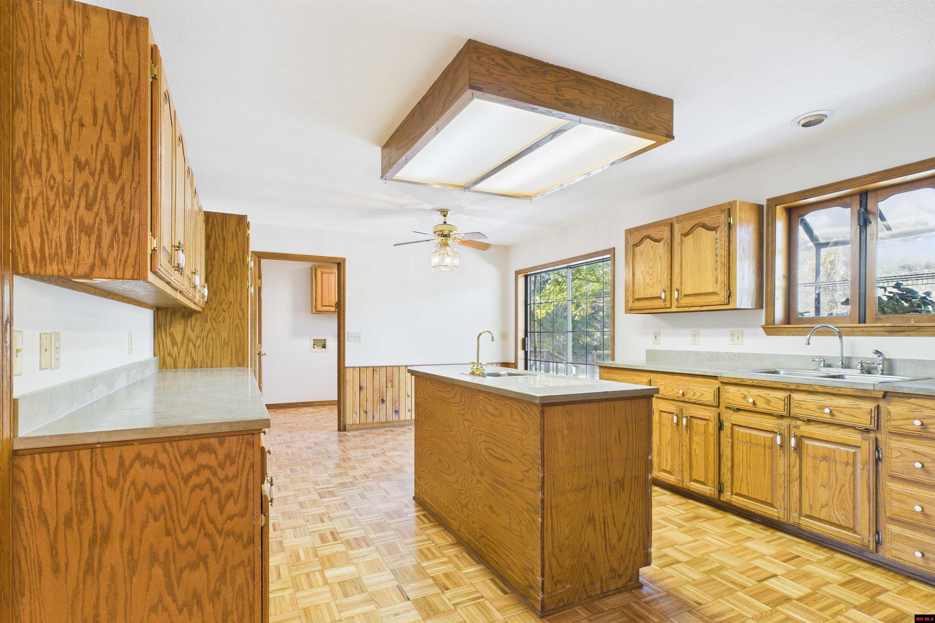 7167 Hwy 62/412 West