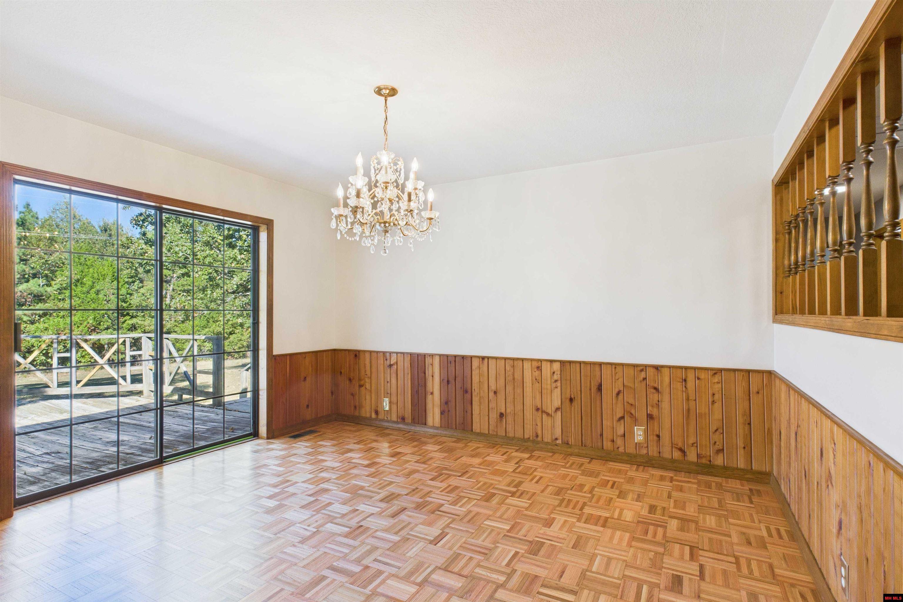 7167 Hwy 62/412 West