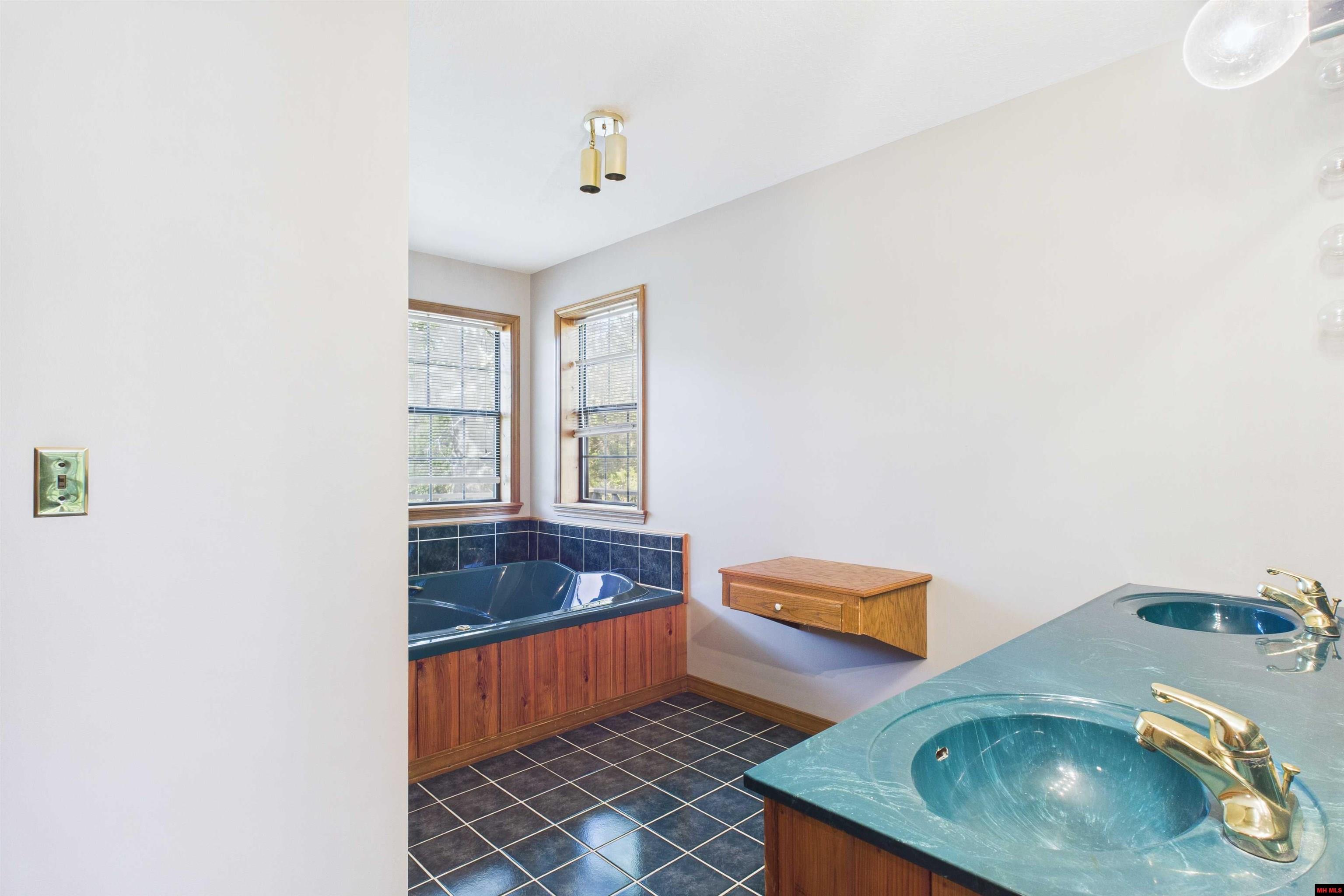 7167 Hwy 62/412 West