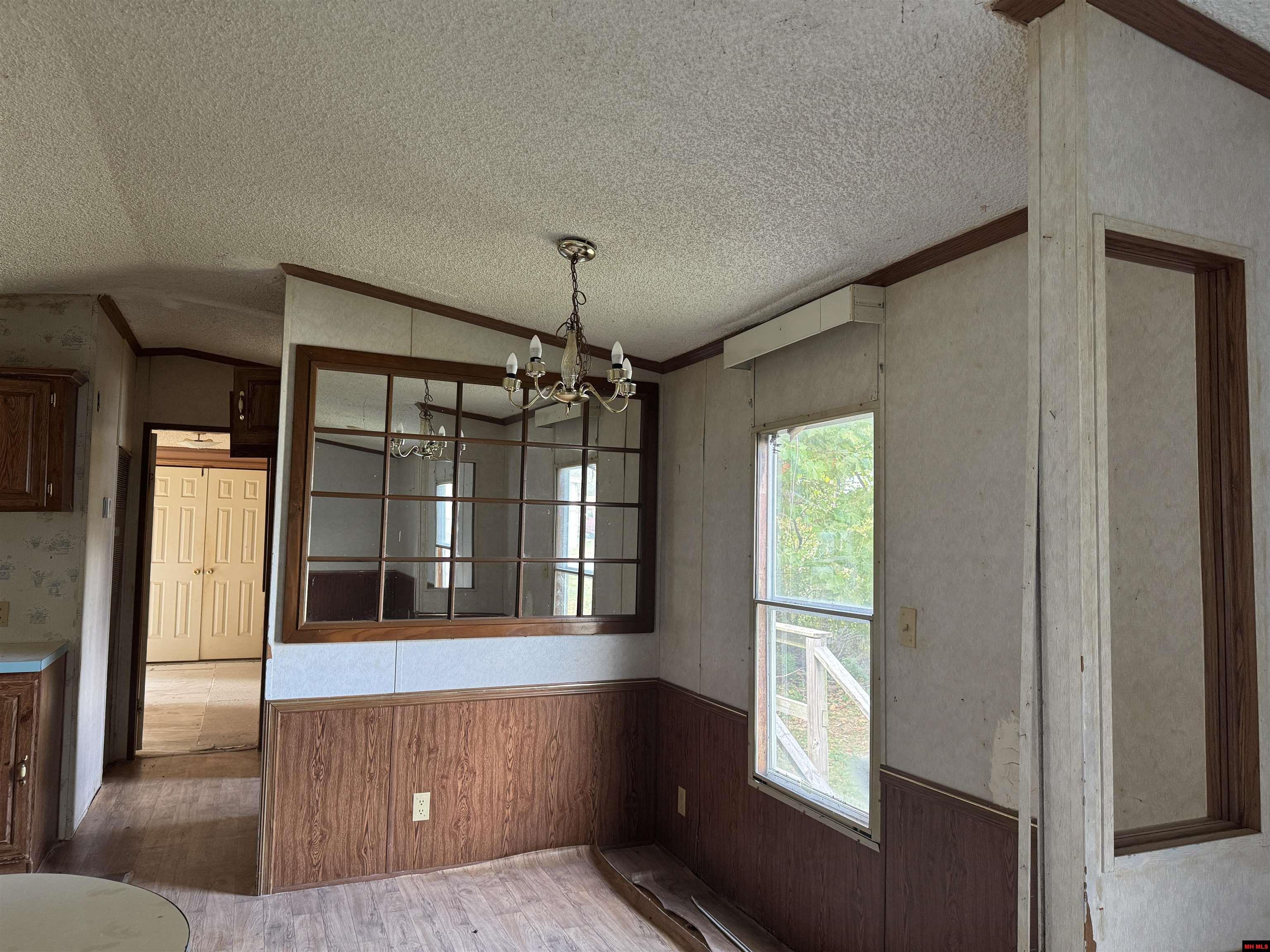1326 E 9TH STREET Mountain Home, AR