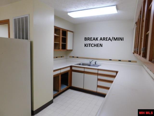 622 CENTRAL BOULEVARD Bull Shoals, AR