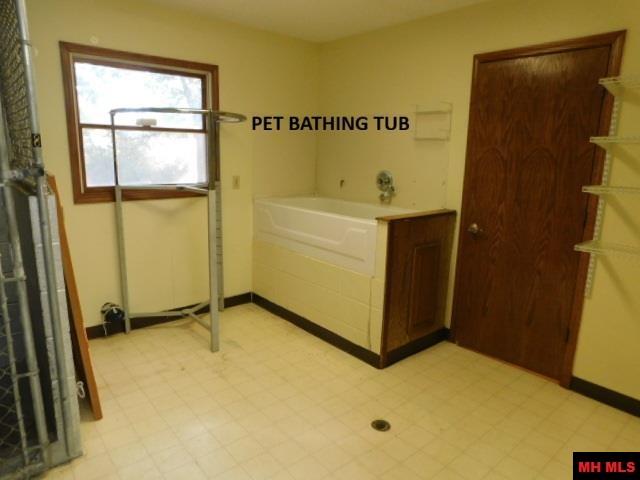 622 CENTRAL BOULEVARD Bull Shoals, AR