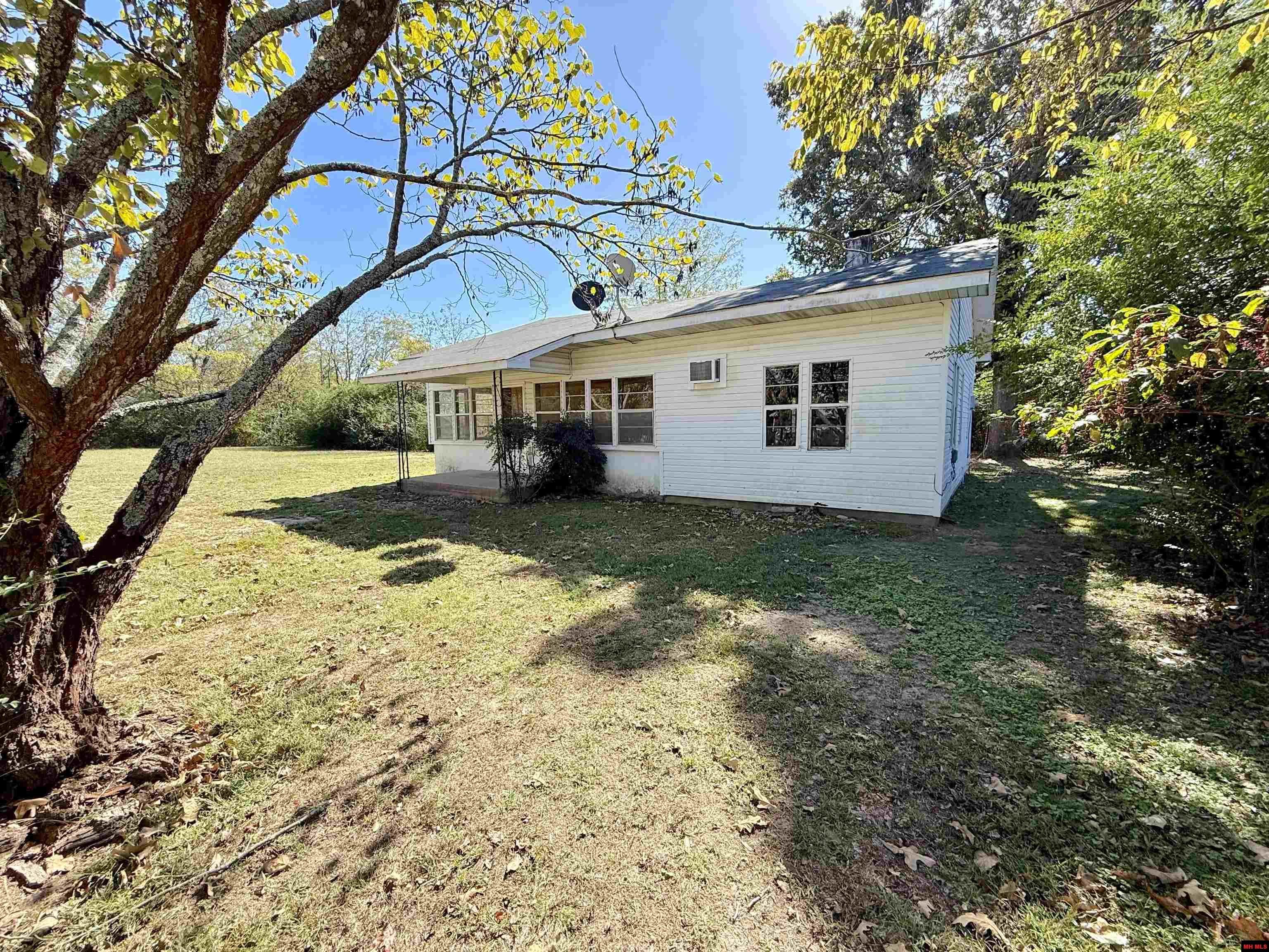 5191 OLD MILITARY ROAD Mountain Home, AR