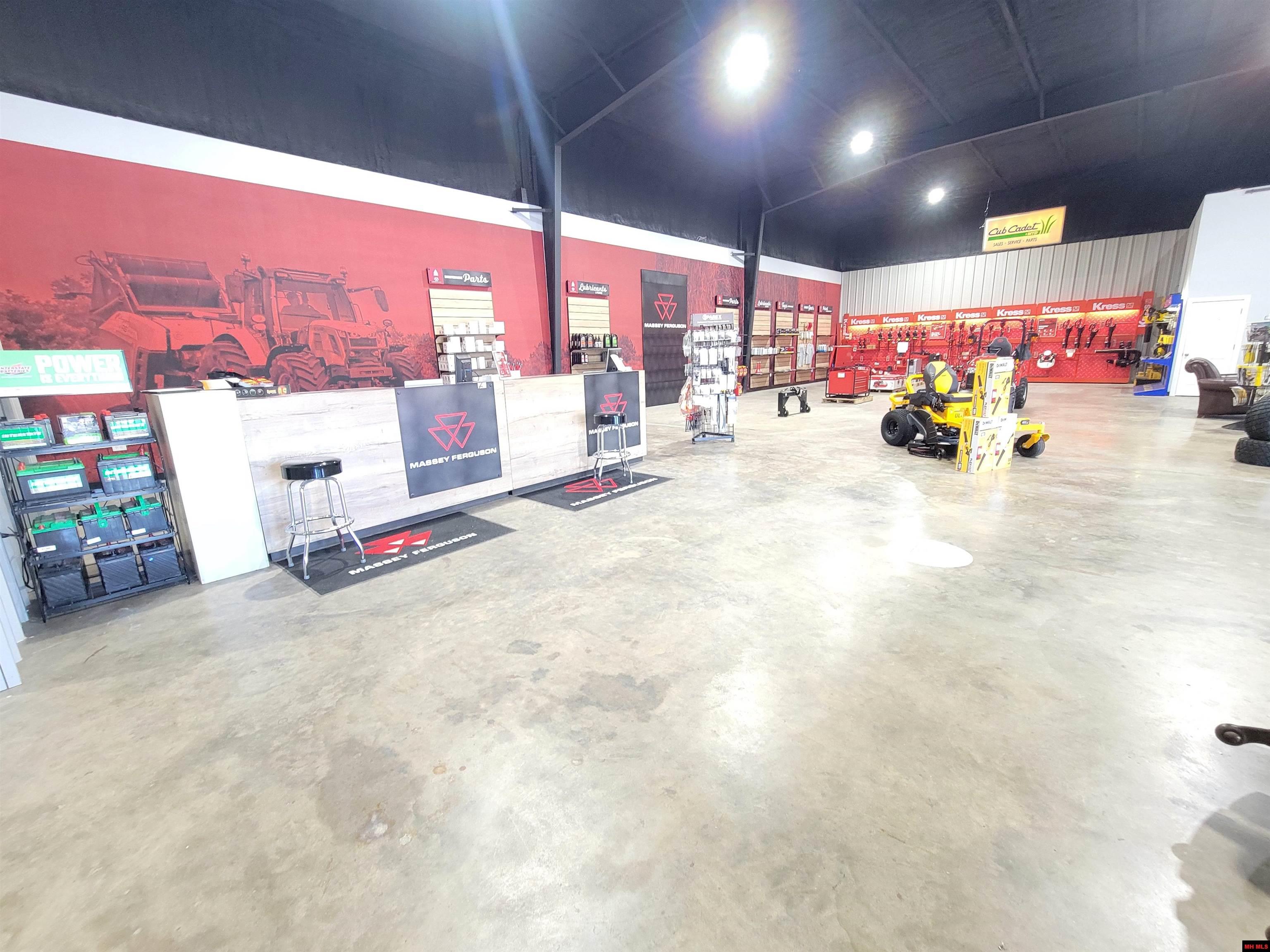 60 ROBERTS DRIVE Mountain Home, AR