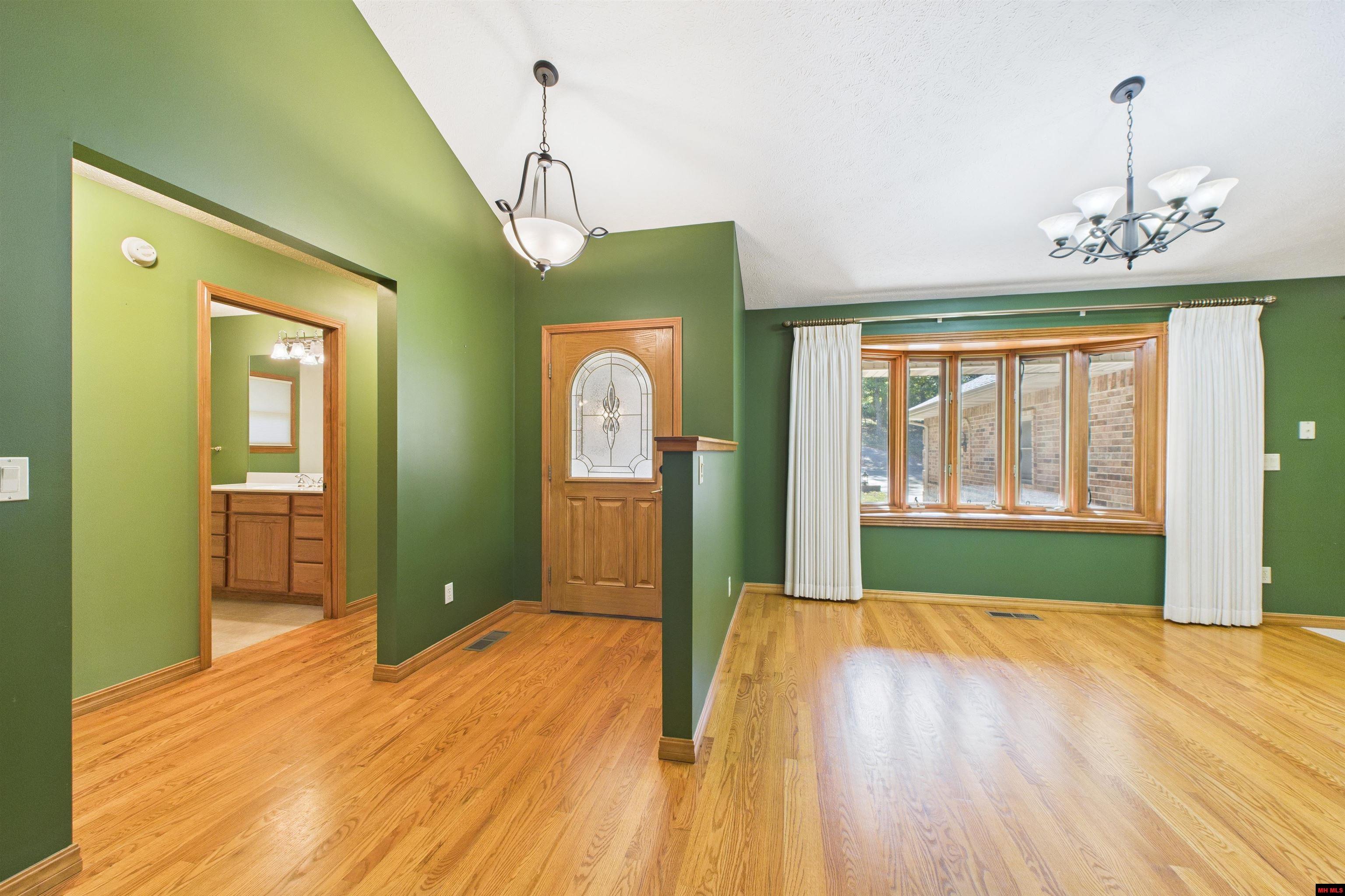 109 EDGEHILL PLACE Bull Shoals, AR